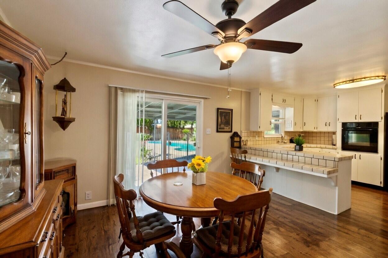 494 E Merritt Ave, Tulare, CA 93274