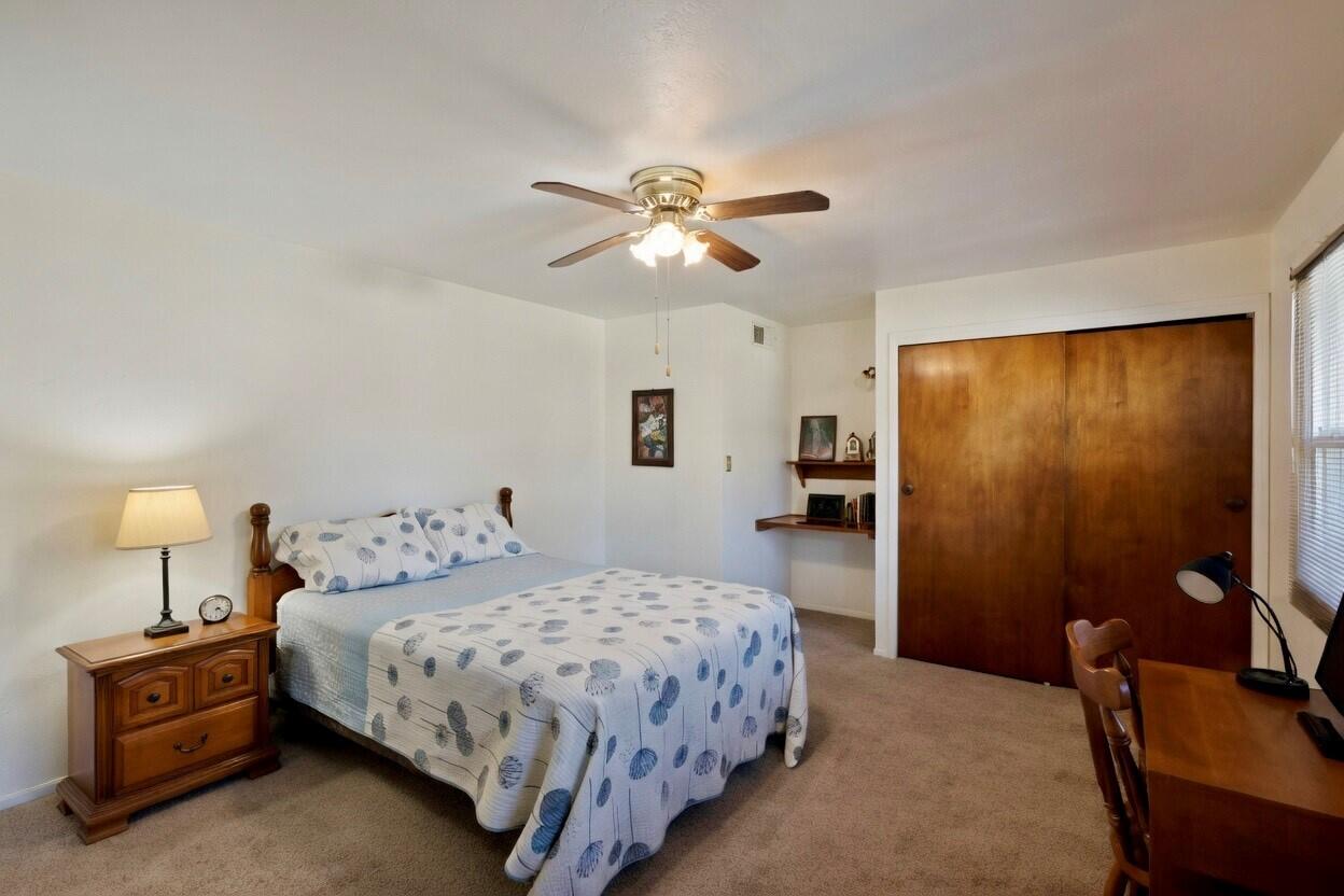 494 E Merritt Ave, Tulare, CA 93274