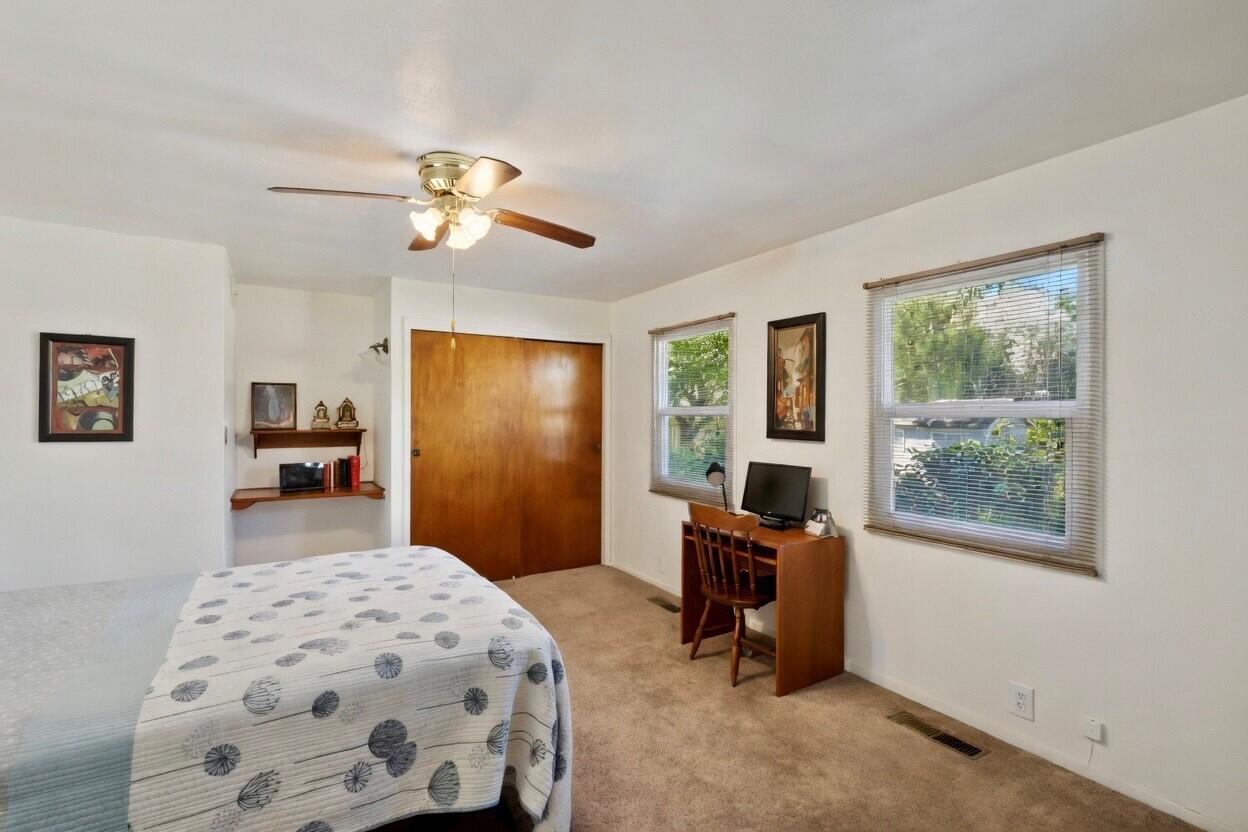 494 E Merritt Ave, Tulare, CA 93274