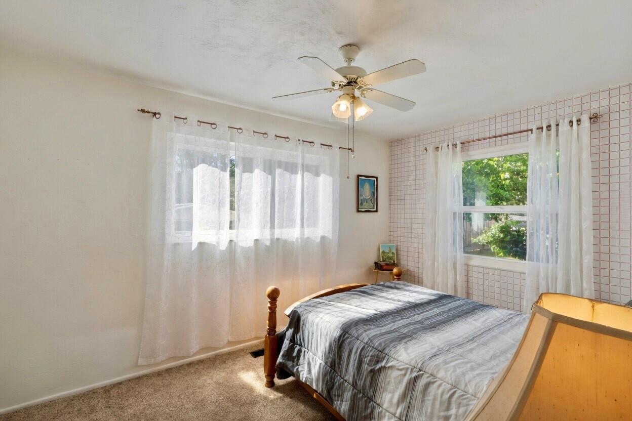 494 E Merritt Ave, Tulare, CA 93274