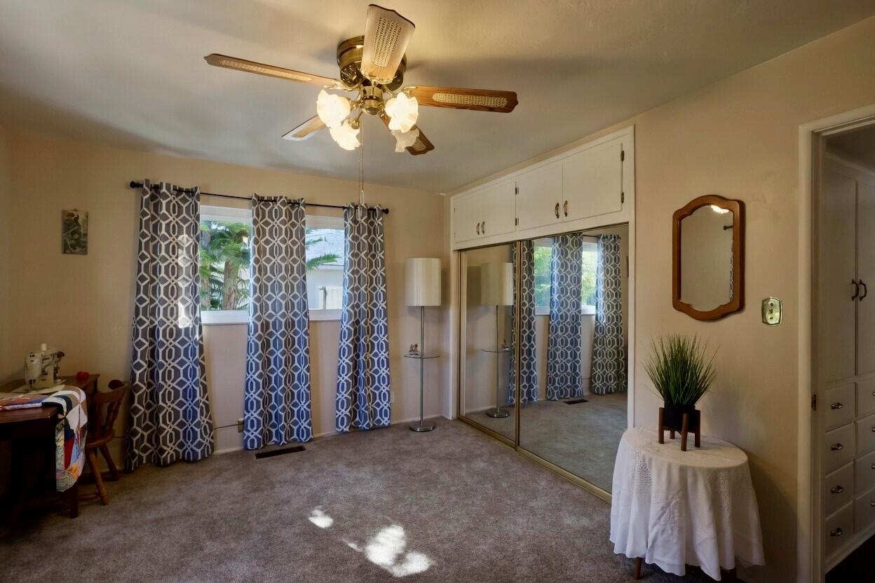 494 E Merritt Ave, Tulare, CA 93274