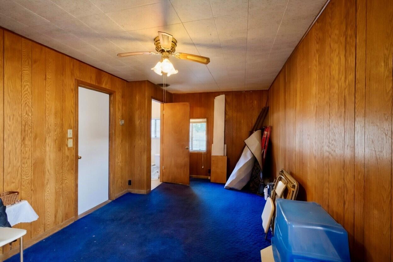 494 E Merritt Ave, Tulare, CA 93274