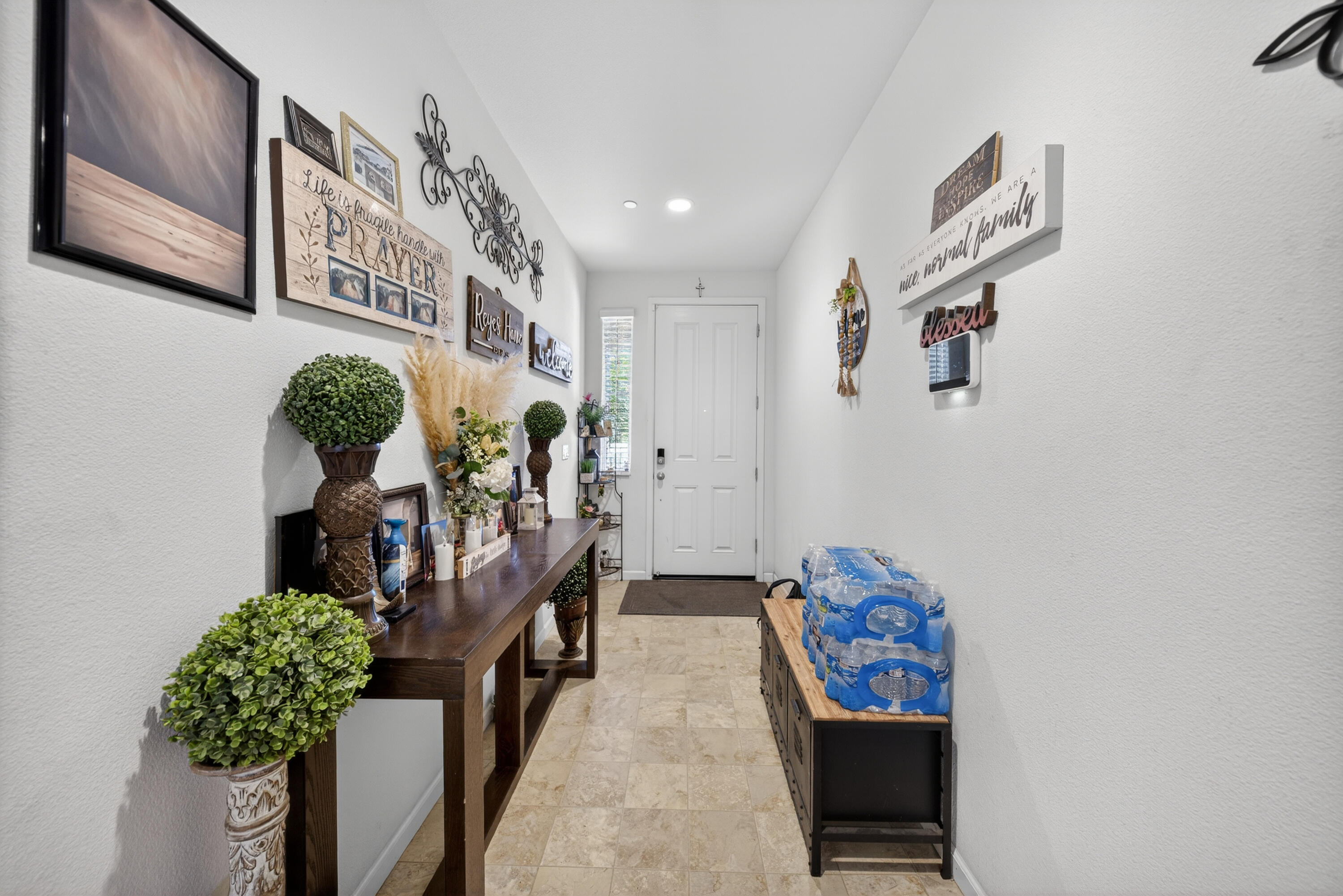 975 Topaz Ave, Lemoore, CA 93245