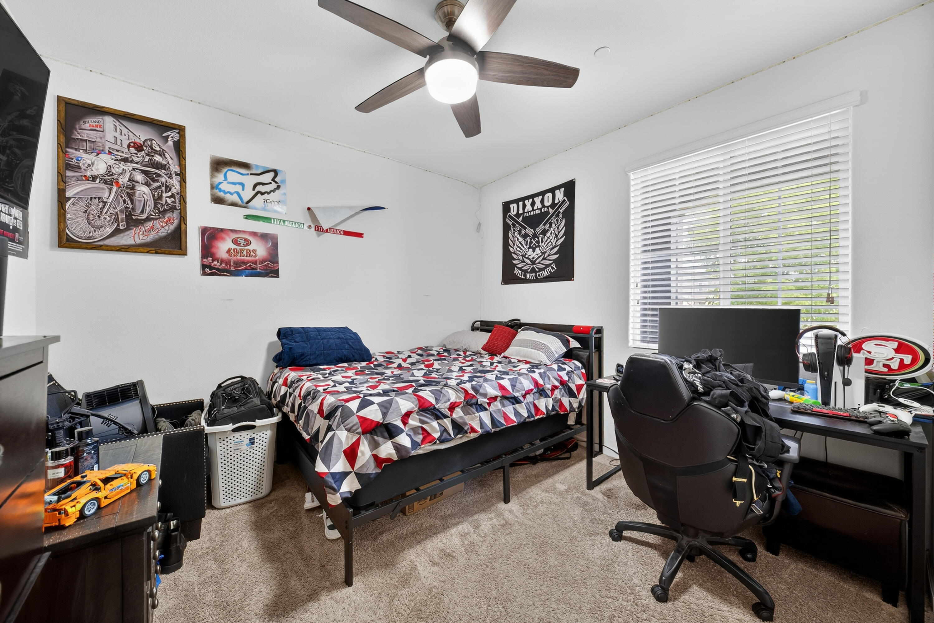 975 Topaz Ave, Lemoore, CA 93245