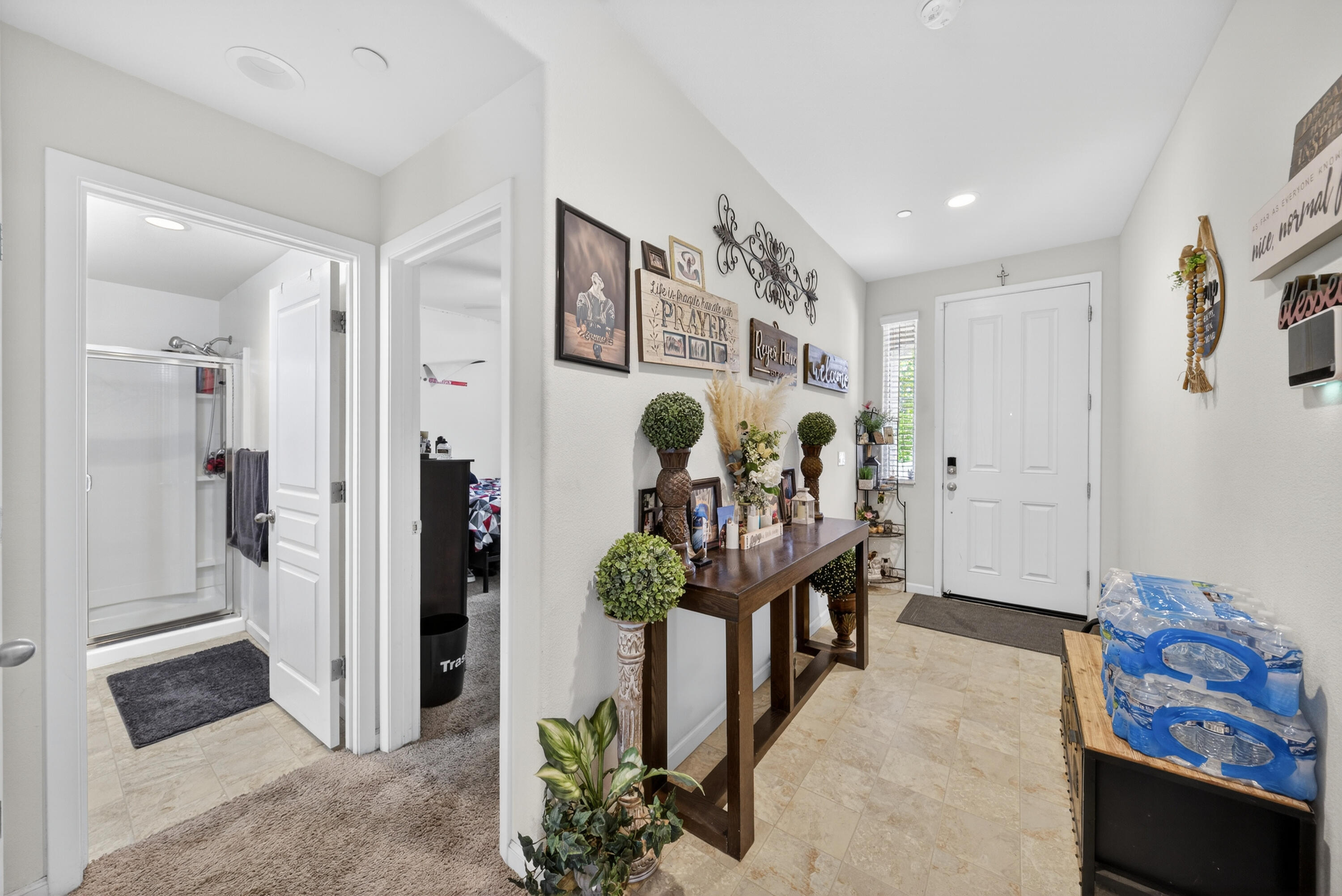 975 Topaz Ave, Lemoore, CA 93245