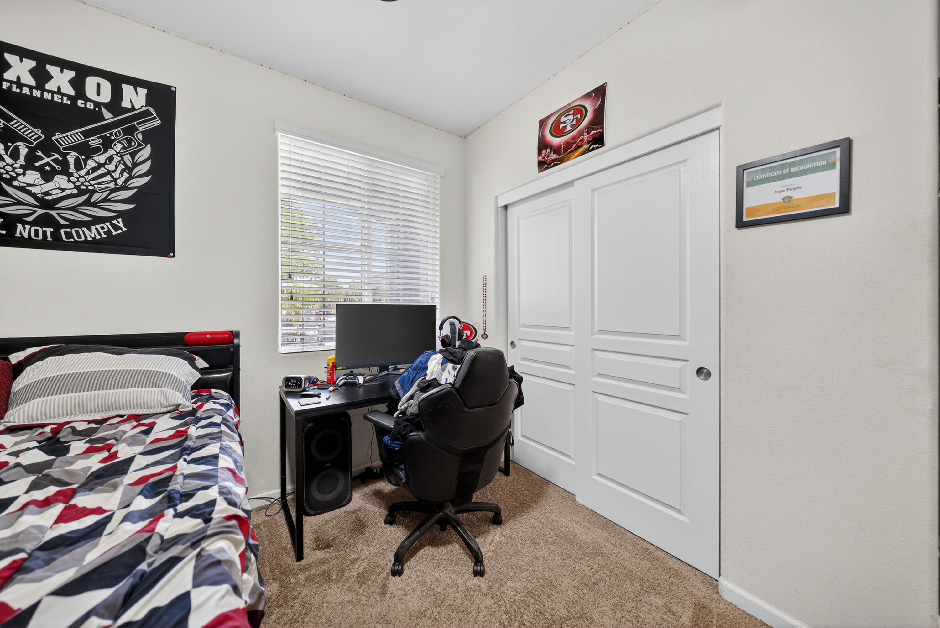 975 Topaz Ave, Lemoore, CA 93245