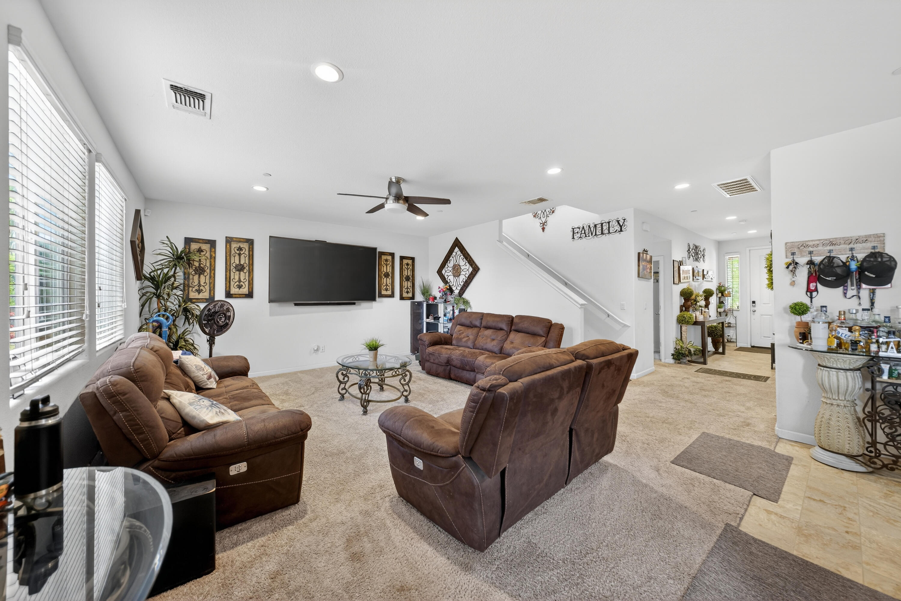 975 Topaz Ave, Lemoore, CA 93245