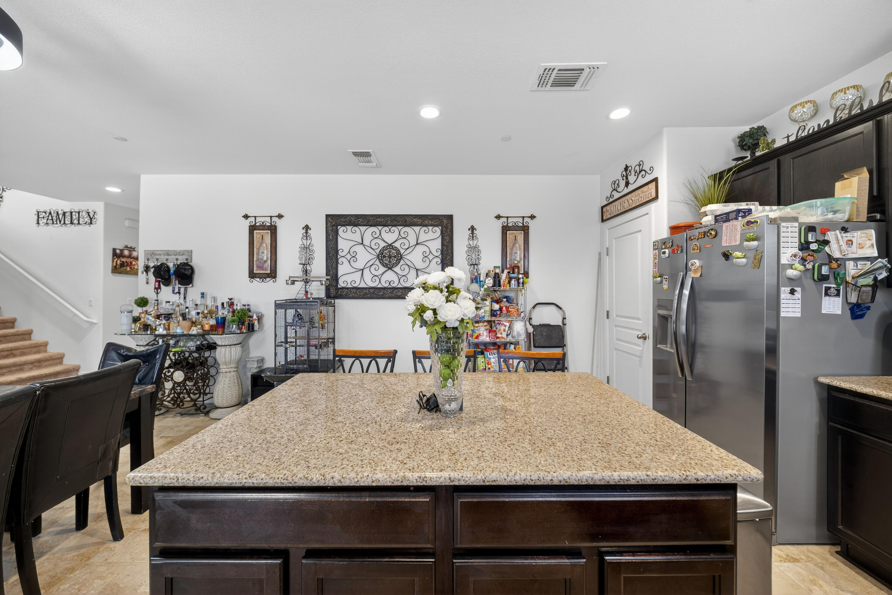 975 Topaz Ave, Lemoore, CA 93245