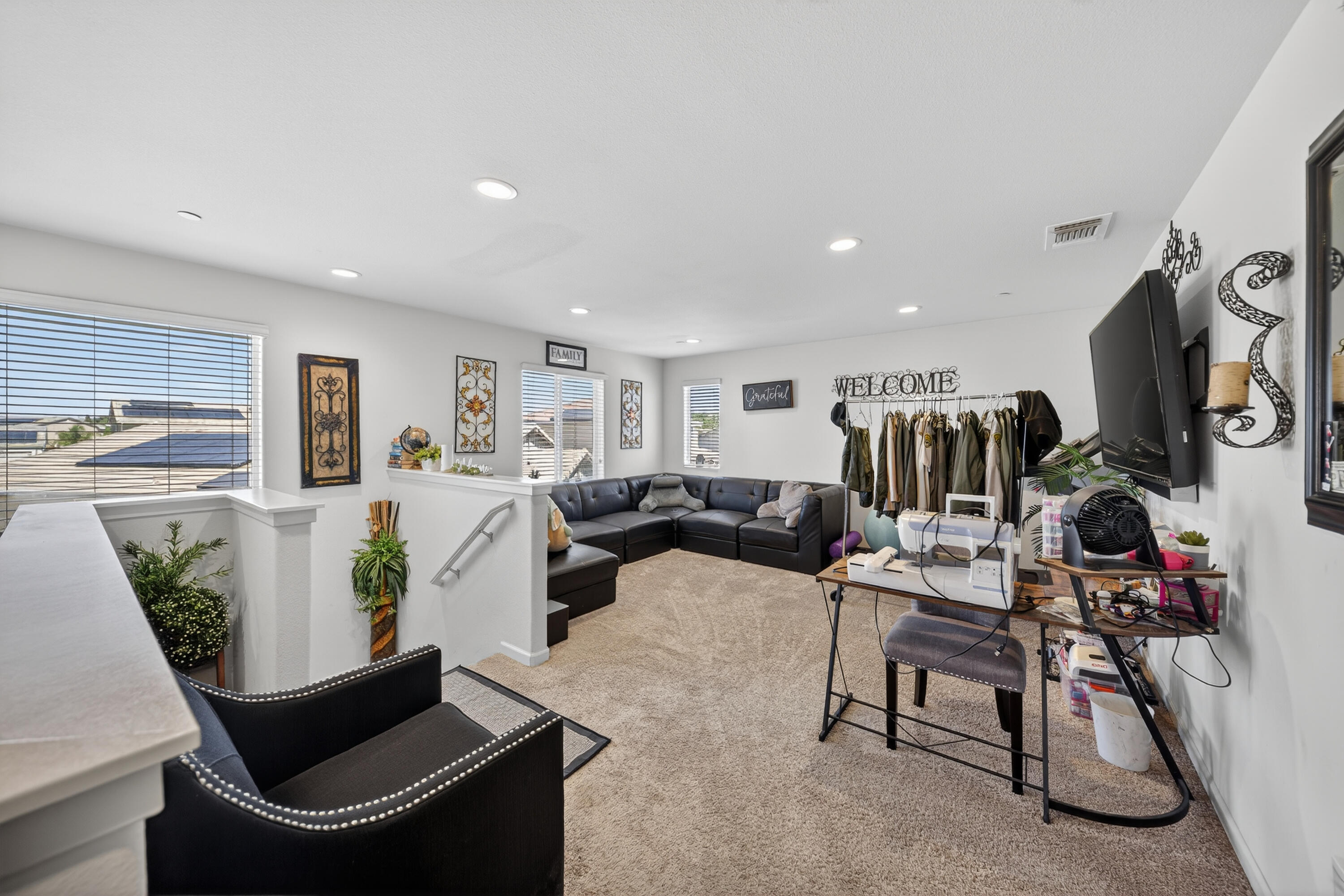 975 Topaz Ave, Lemoore, CA 93245