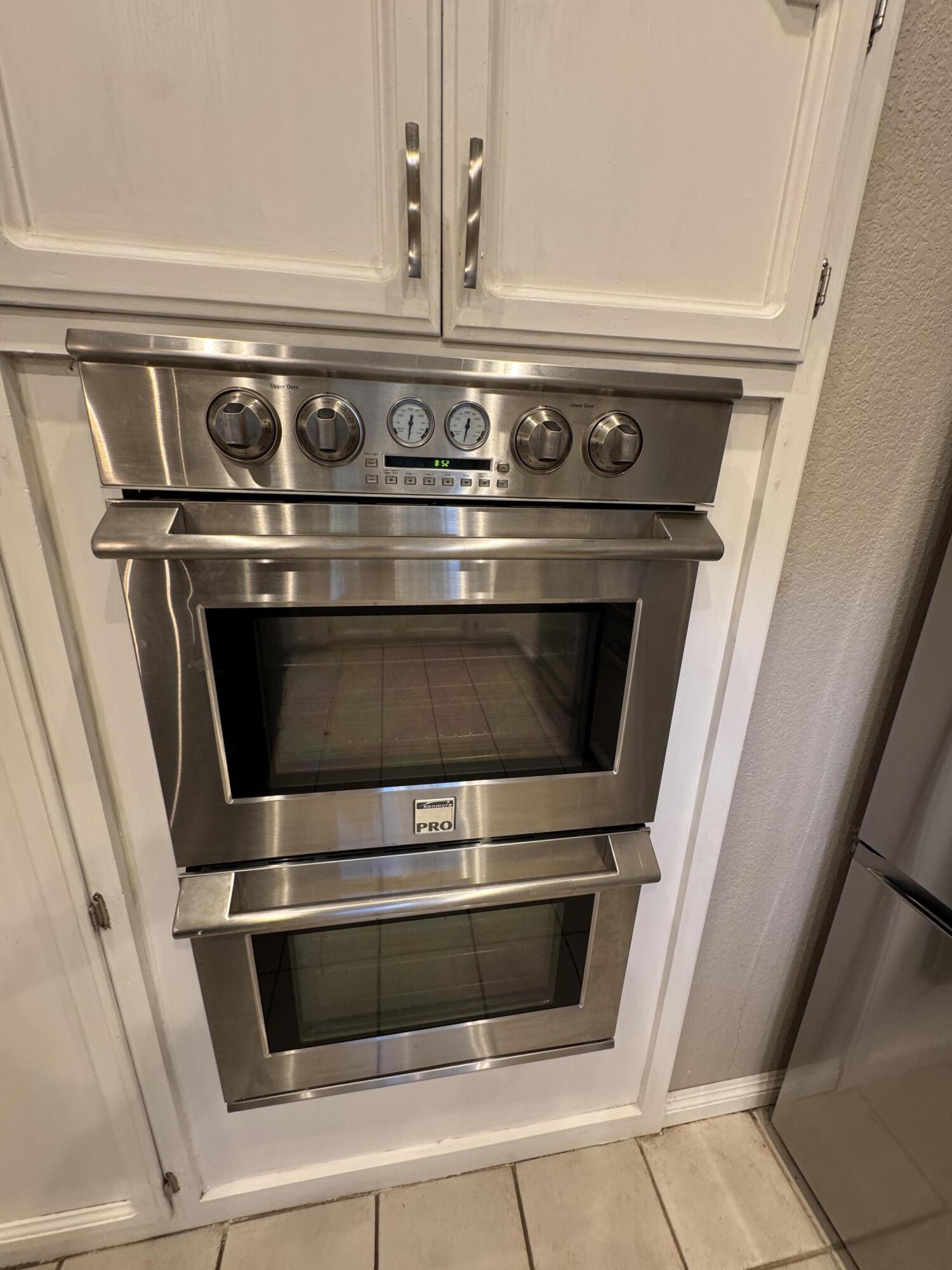 1827 E Evergreen Ct, Visalia, CA 93292