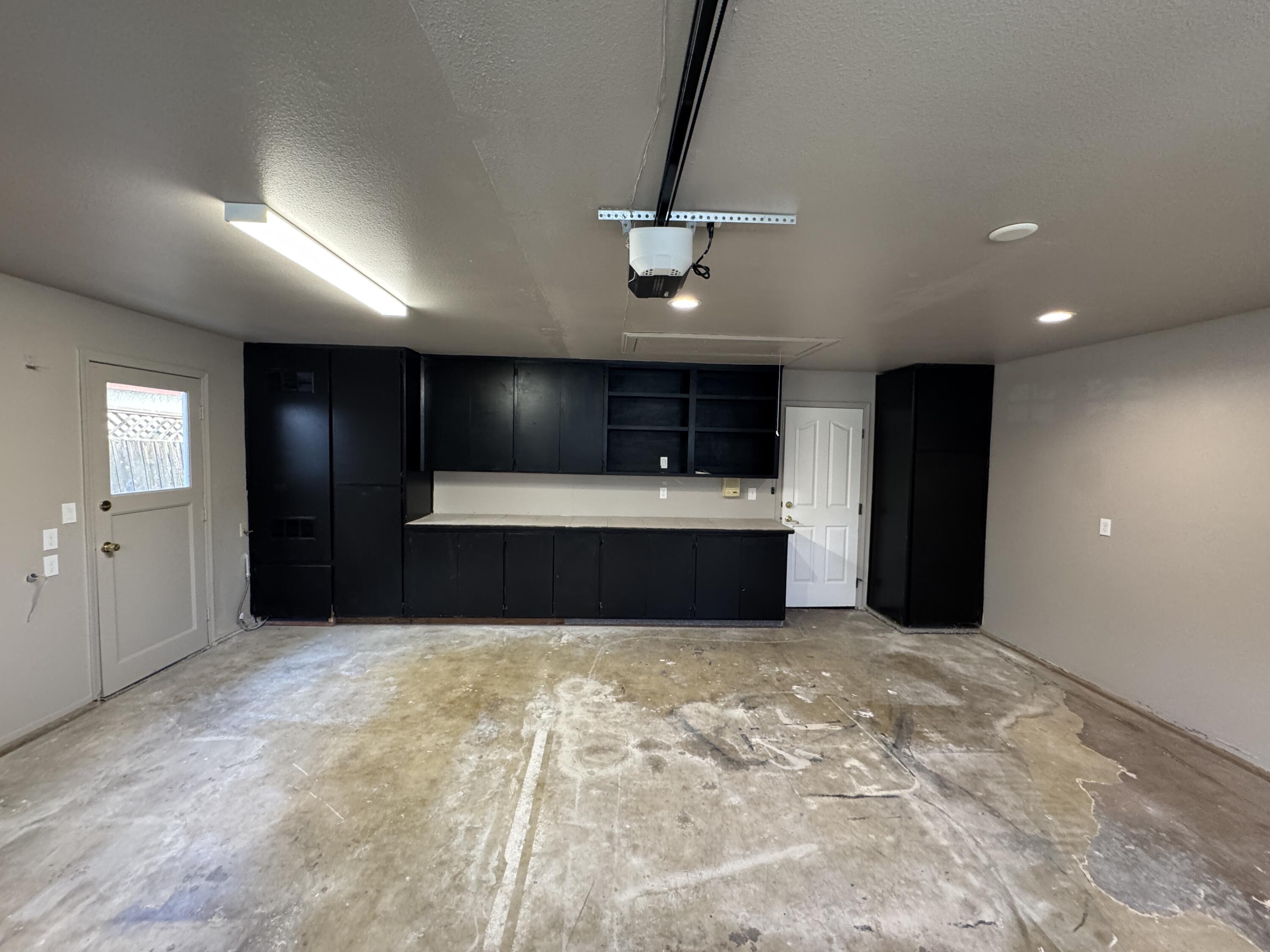 1827 E Evergreen Ct, Visalia, CA 93292