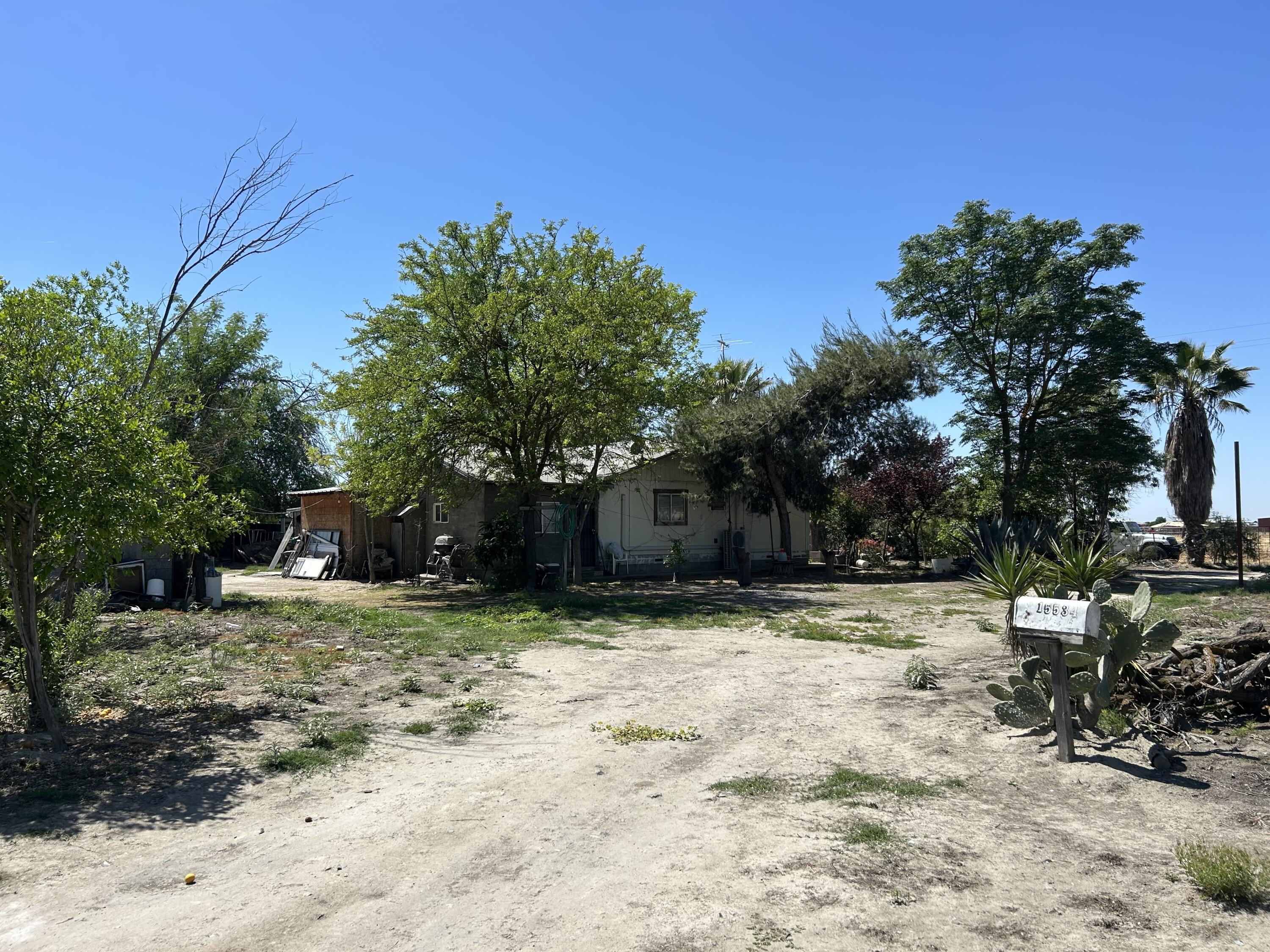 3312 Road 84, Earlimart, CA 93219