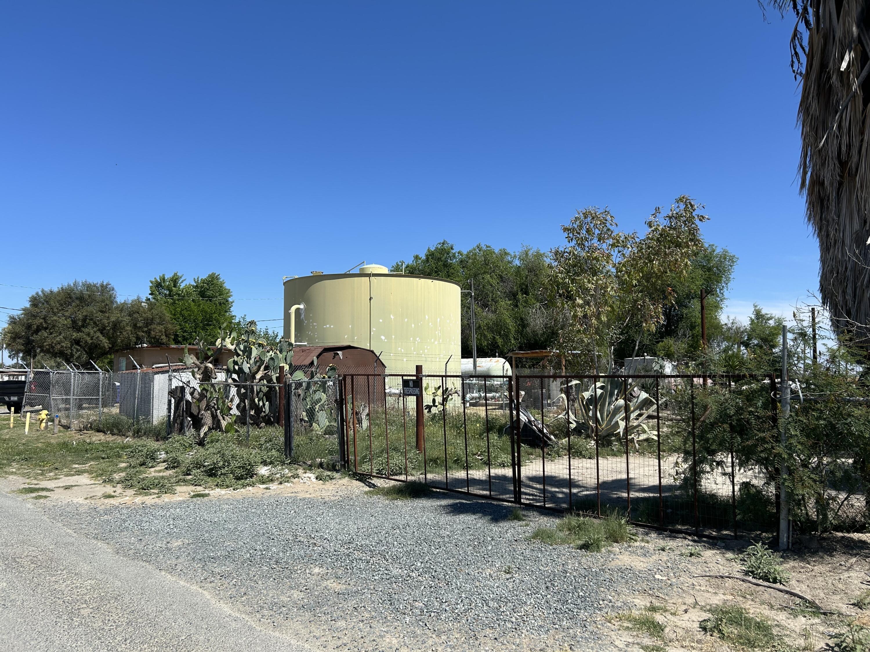 3312 Road 84, Earlimart, CA 93219