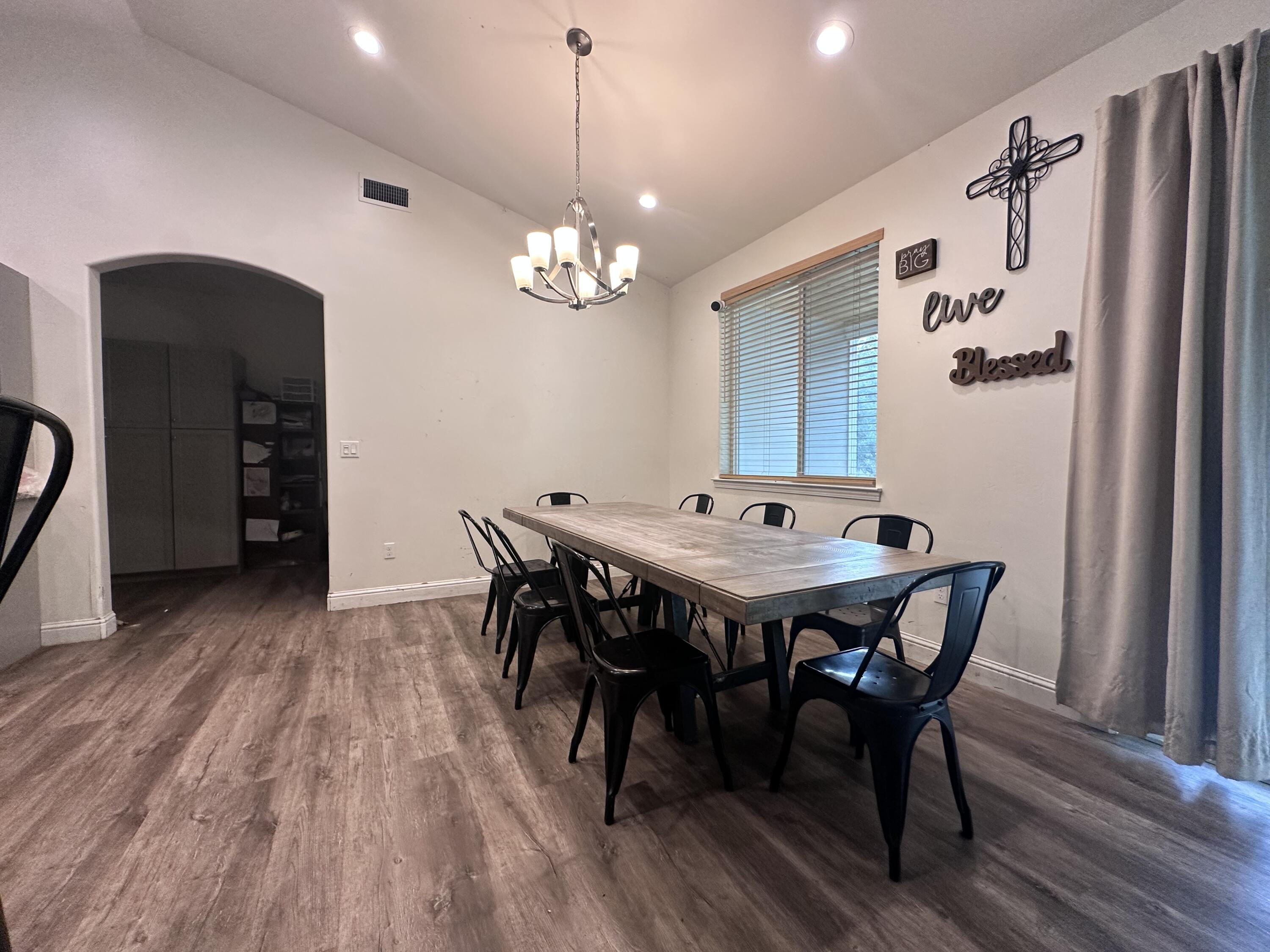 41955 Black Oak Dr, Three Rivers, CA 93271