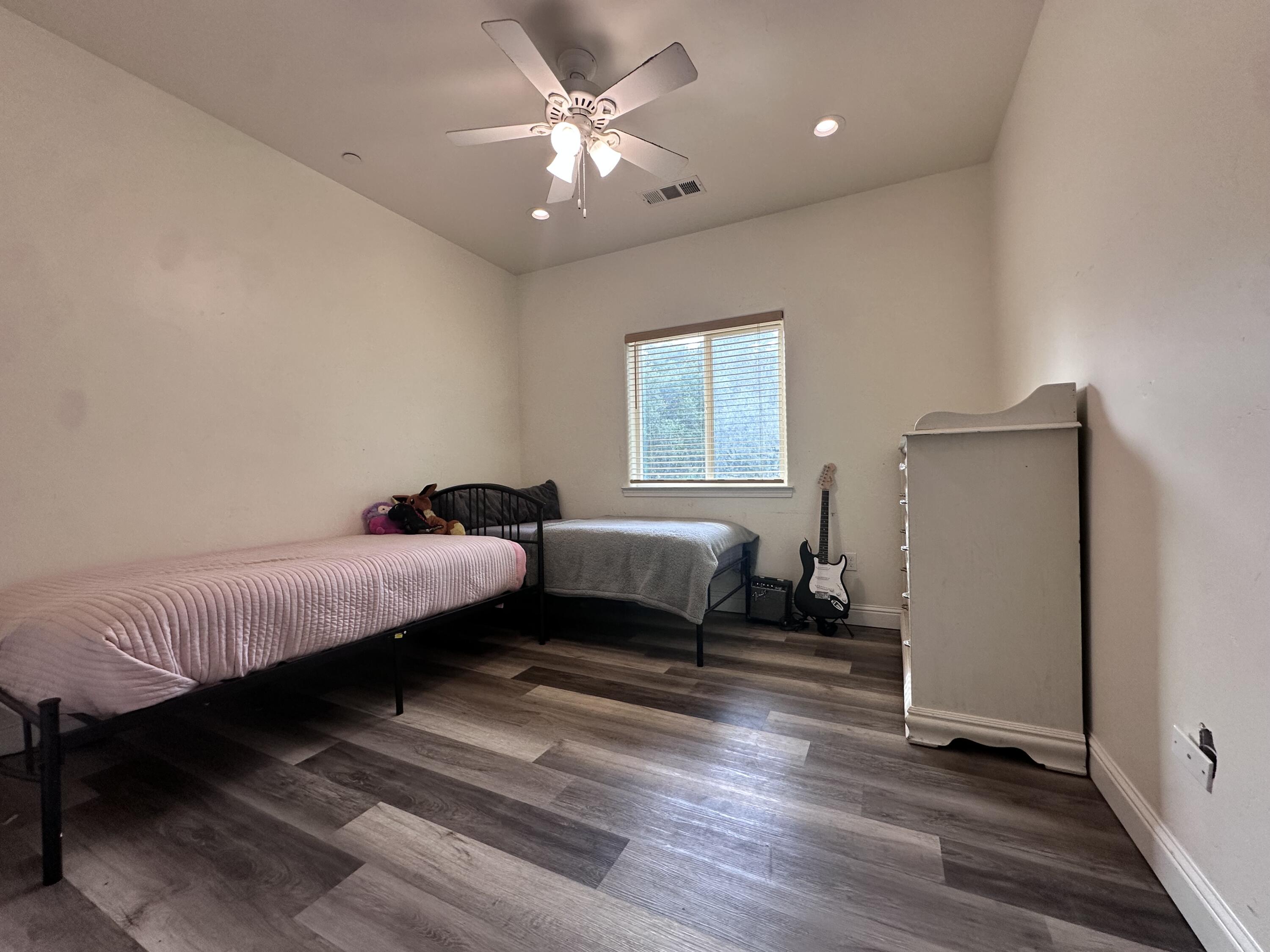 41955 Black Oak Dr, Three Rivers, CA 93271