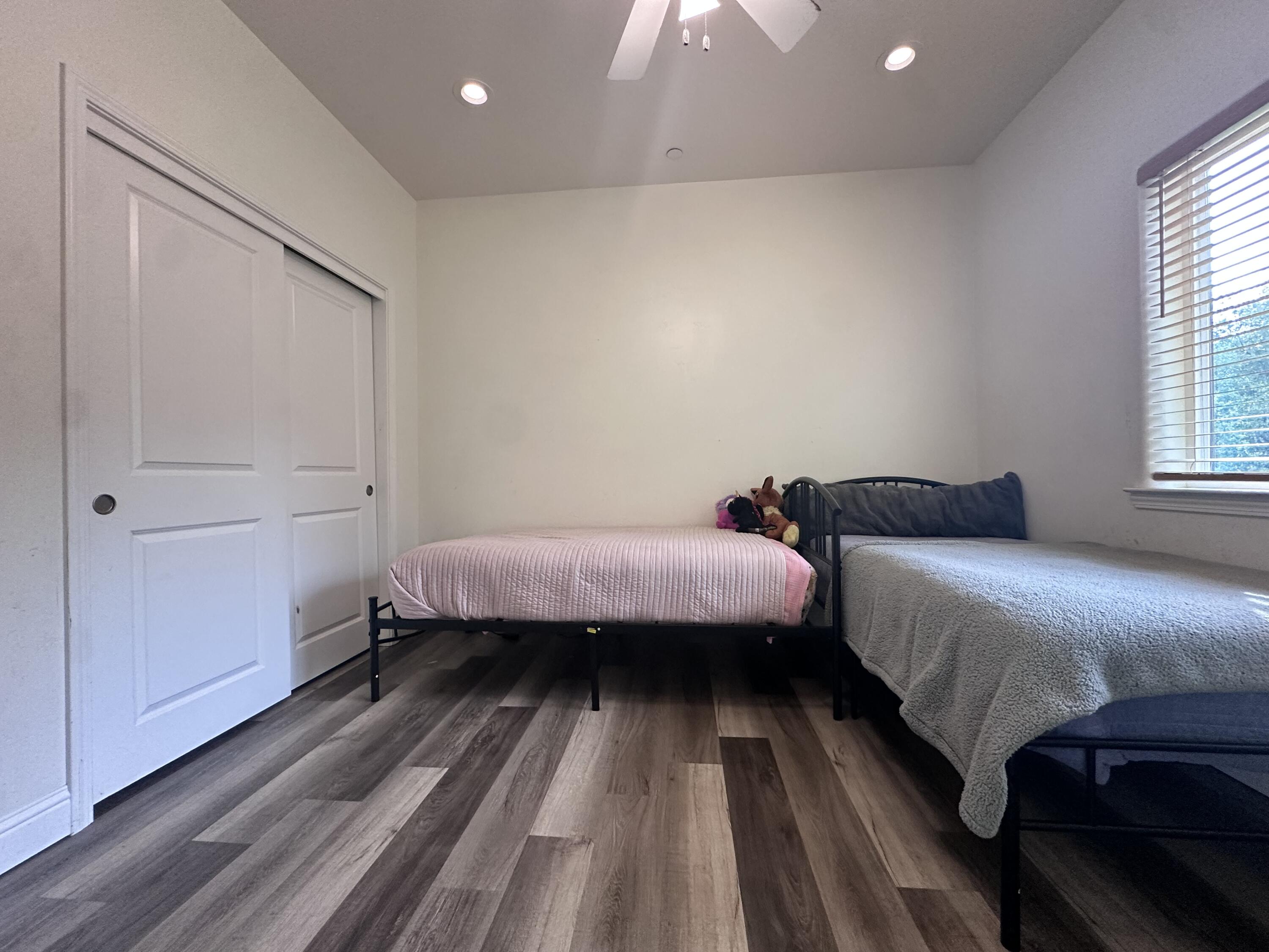 41955 Black Oak Dr, Three Rivers, CA 93271