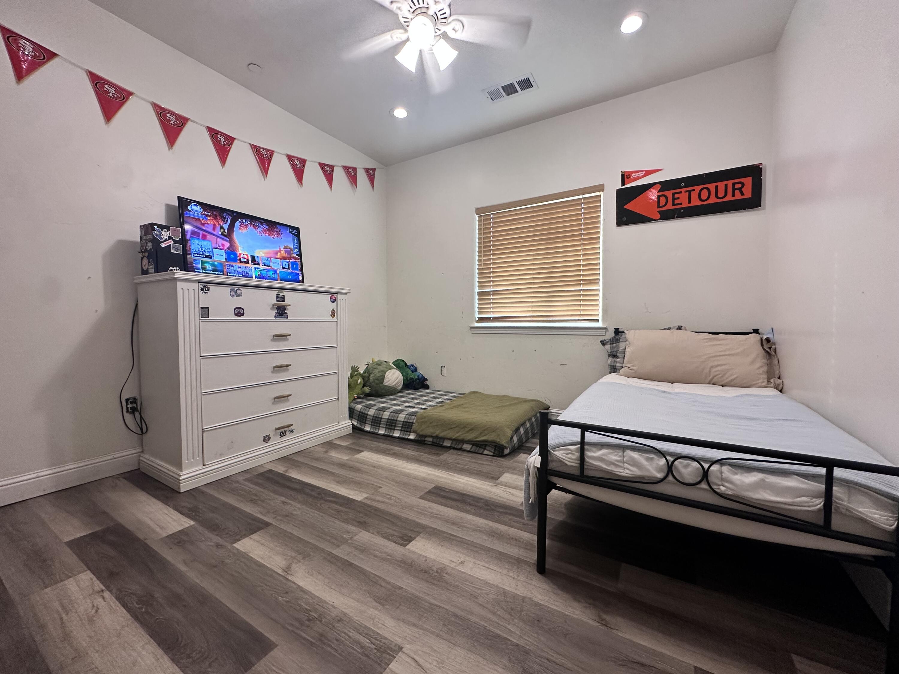 41955 Black Oak Dr, Three Rivers, CA 93271