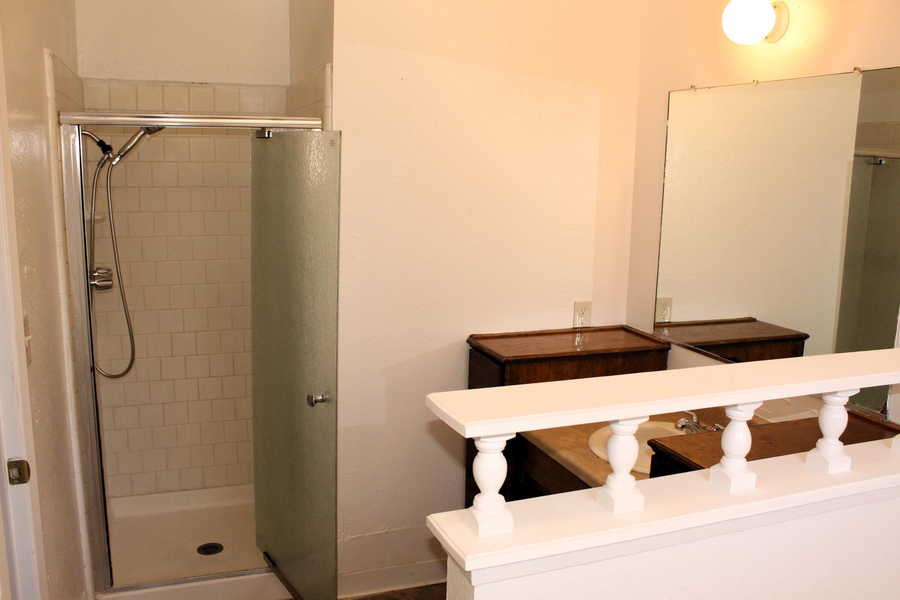 385 S Cornell St, Porterville, CA 93257