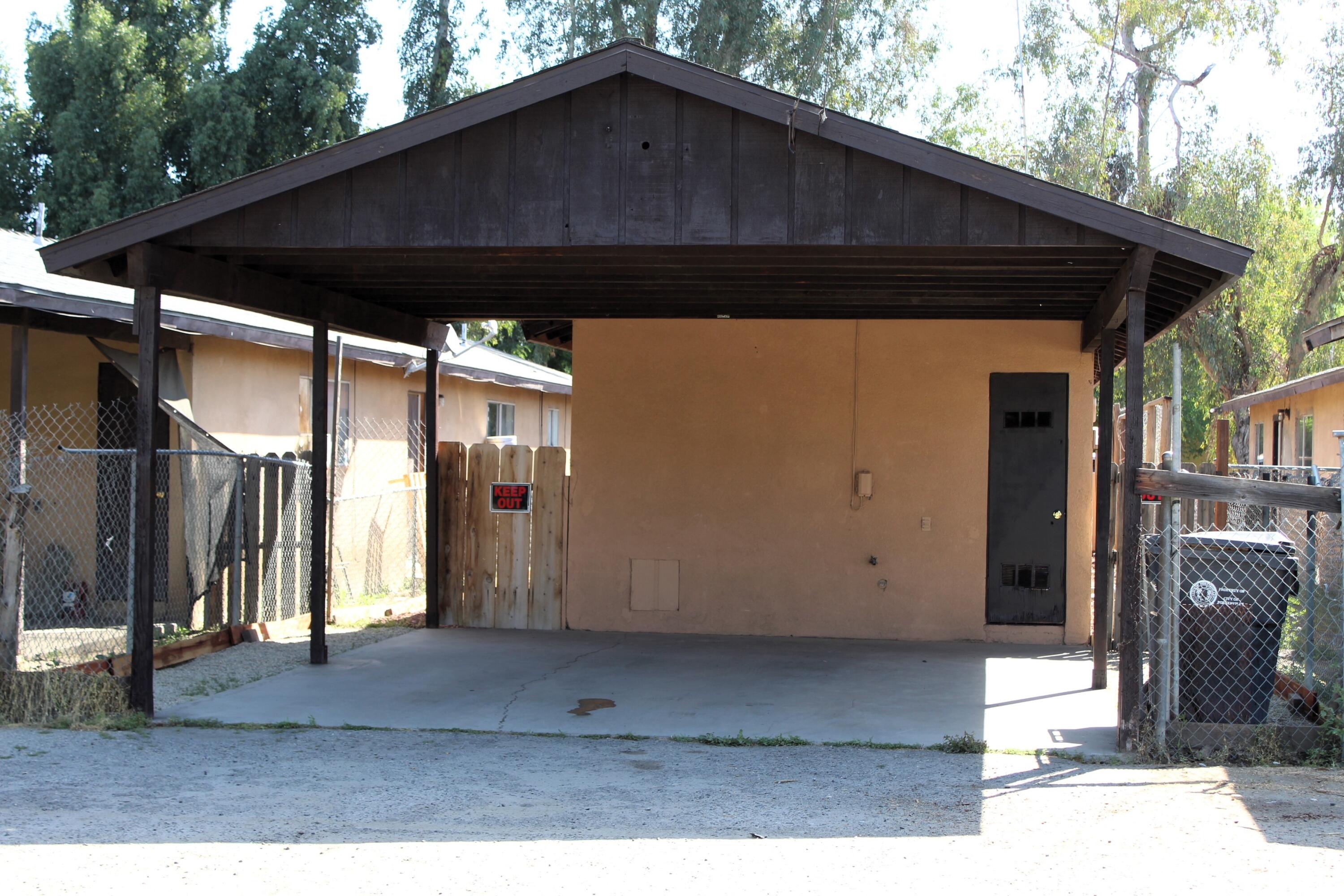 385 S Cornell St, Porterville, CA 93257