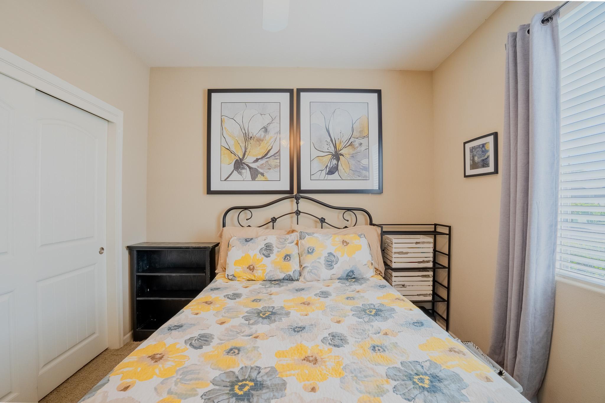 1116 W Muir Way, Hanford, CA 93230