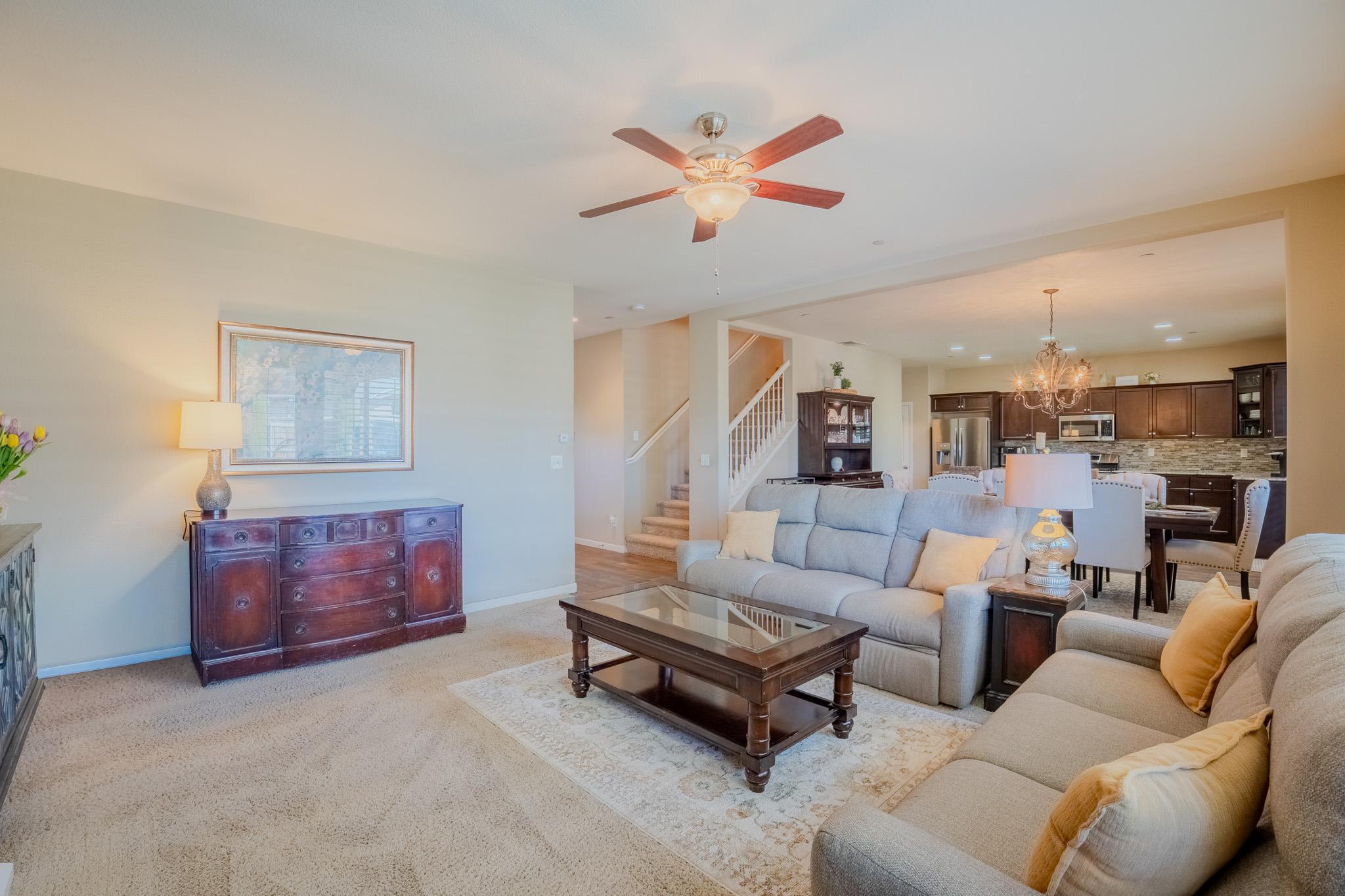 1116 W Muir Way, Hanford, CA 93230