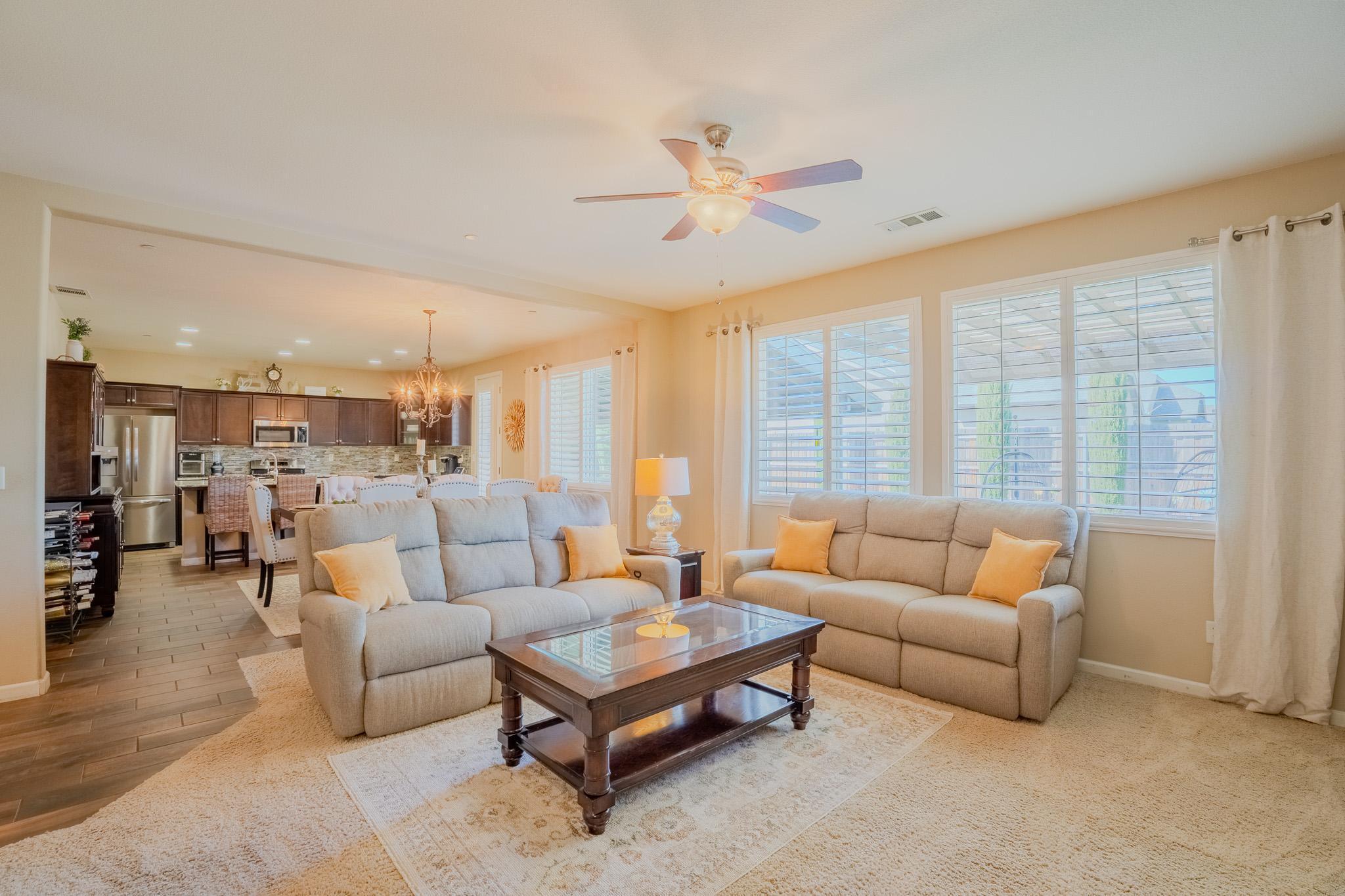 1116 W Muir Way, Hanford, CA 93230