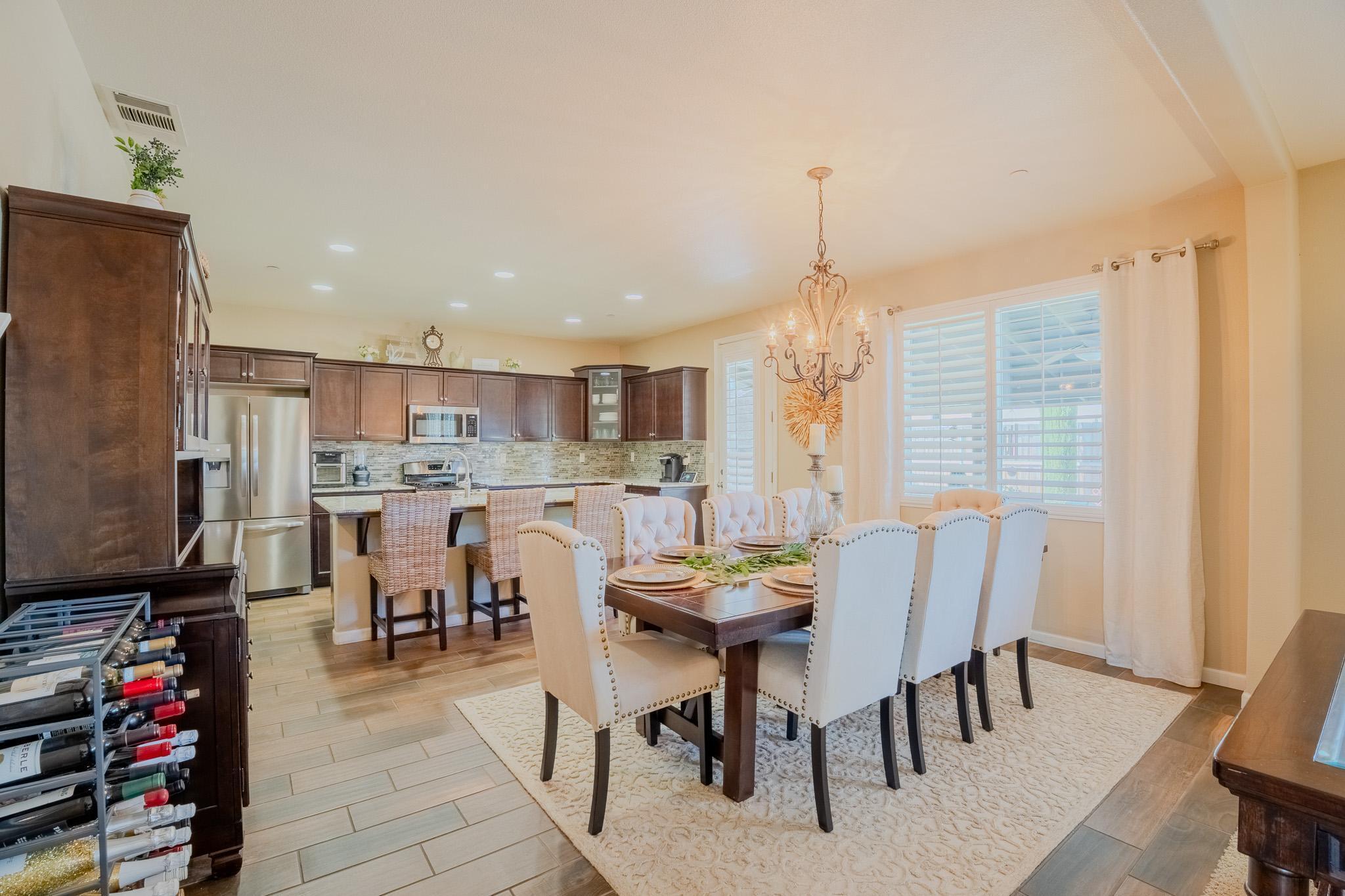 1116 W Muir Way, Hanford, CA 93230