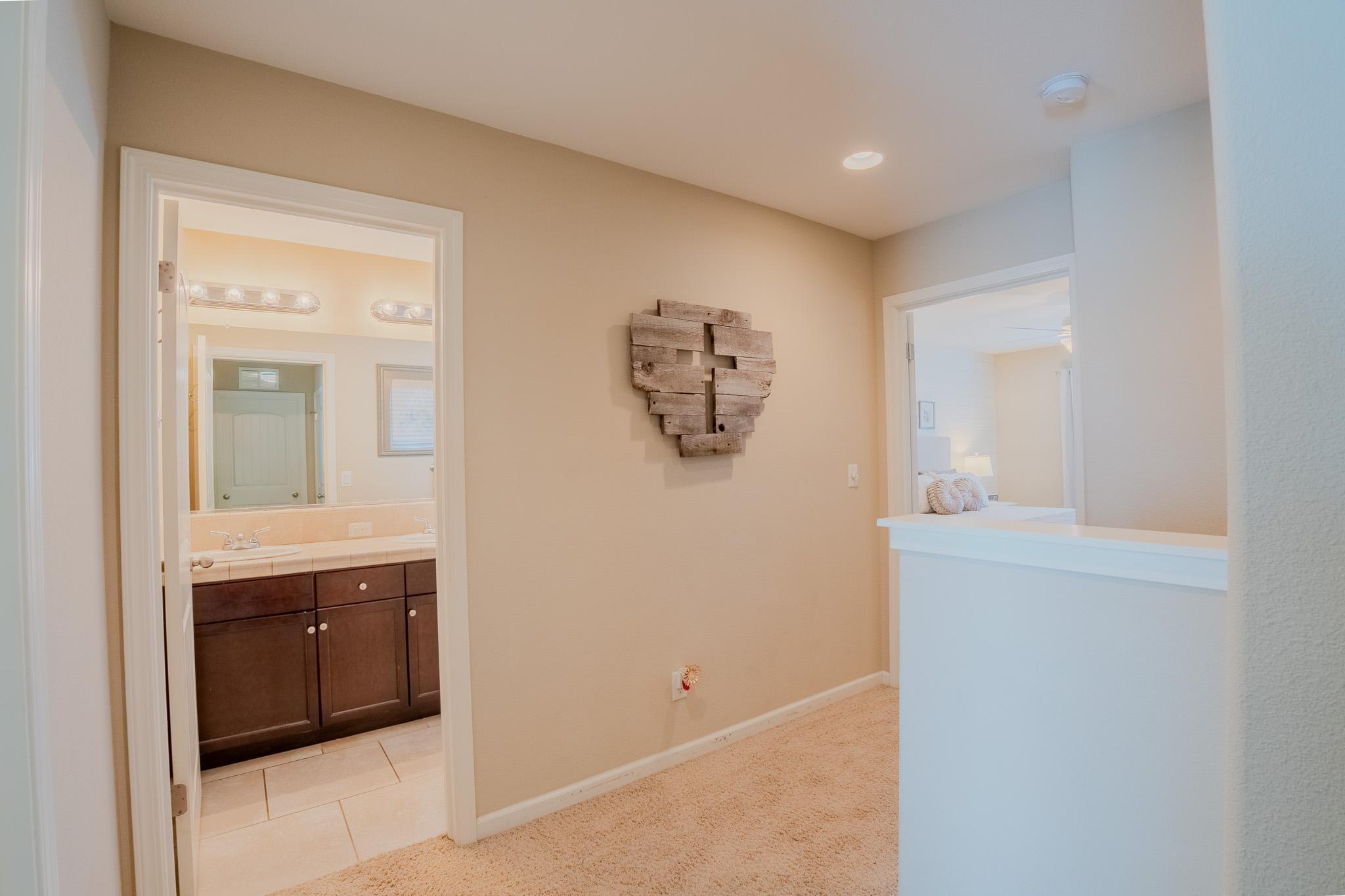 1116 W Muir Way, Hanford, CA 93230