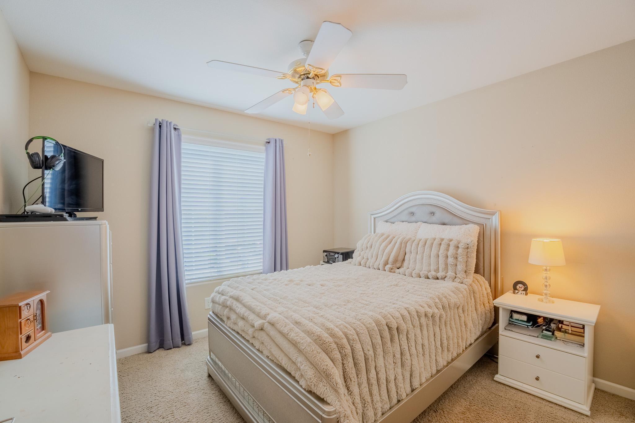 1116 W Muir Way, Hanford, CA 93230