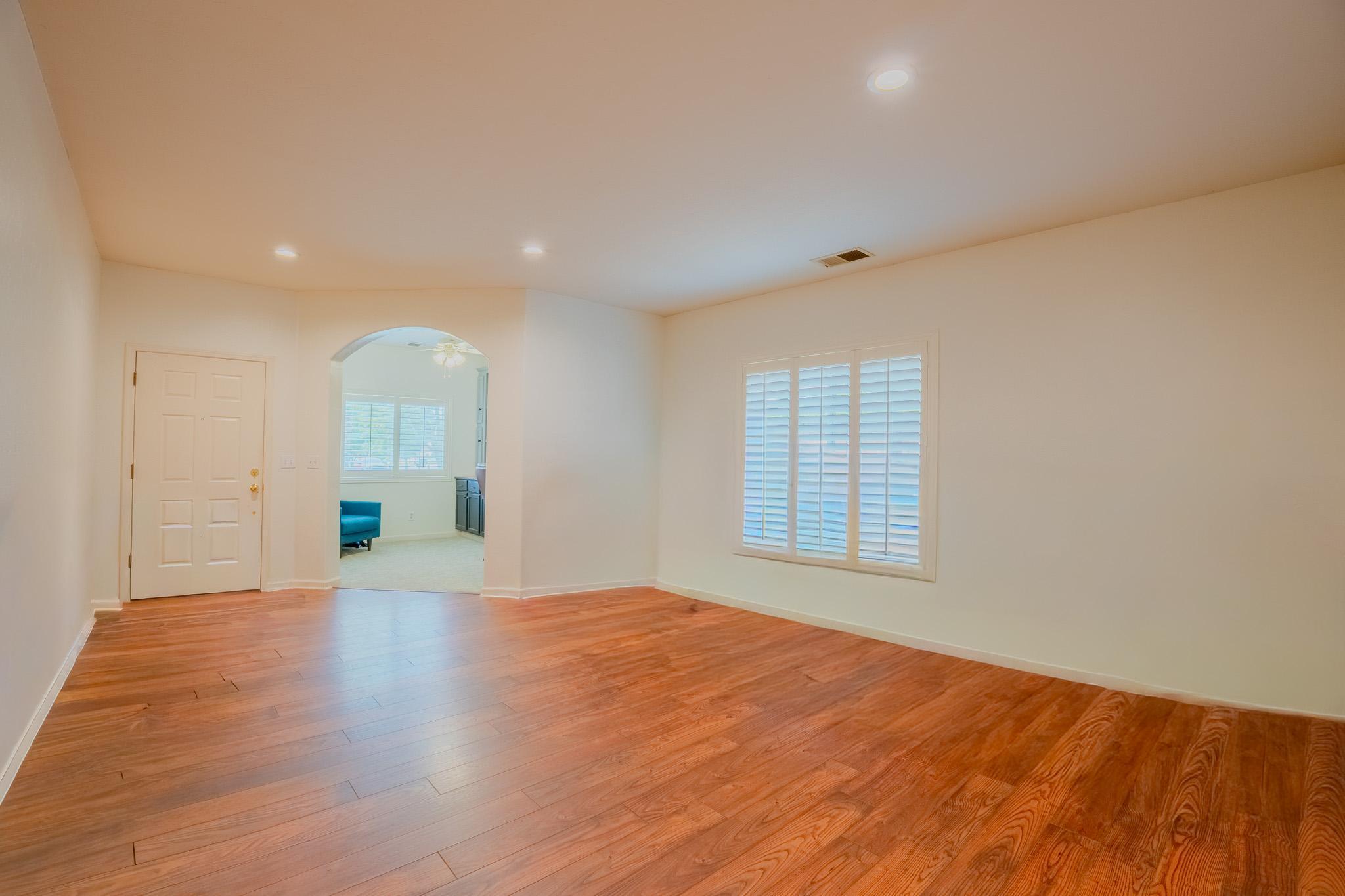 3634 N Jackie St, Visalia, CA 93291