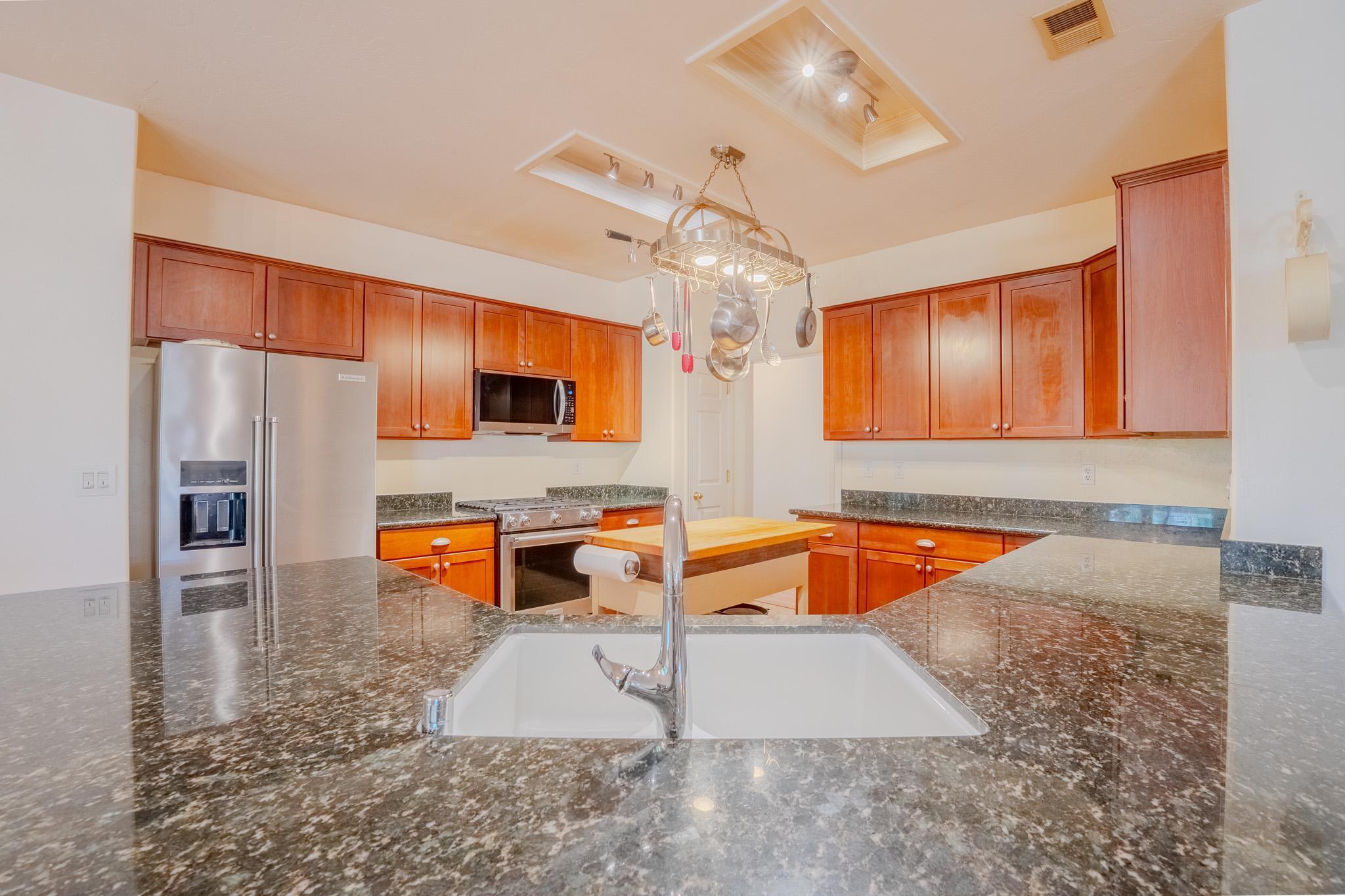 3634 N Jackie St, Visalia, CA 93291