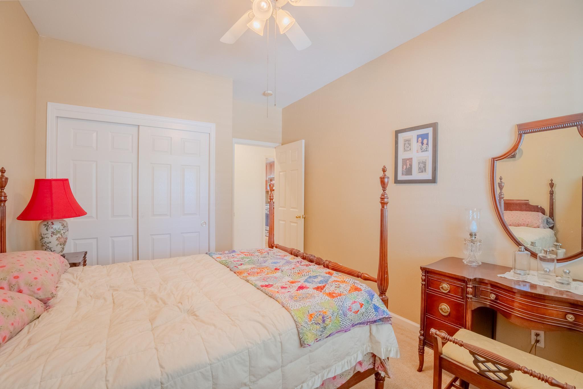 3634 N Jackie St, Visalia, CA 93291