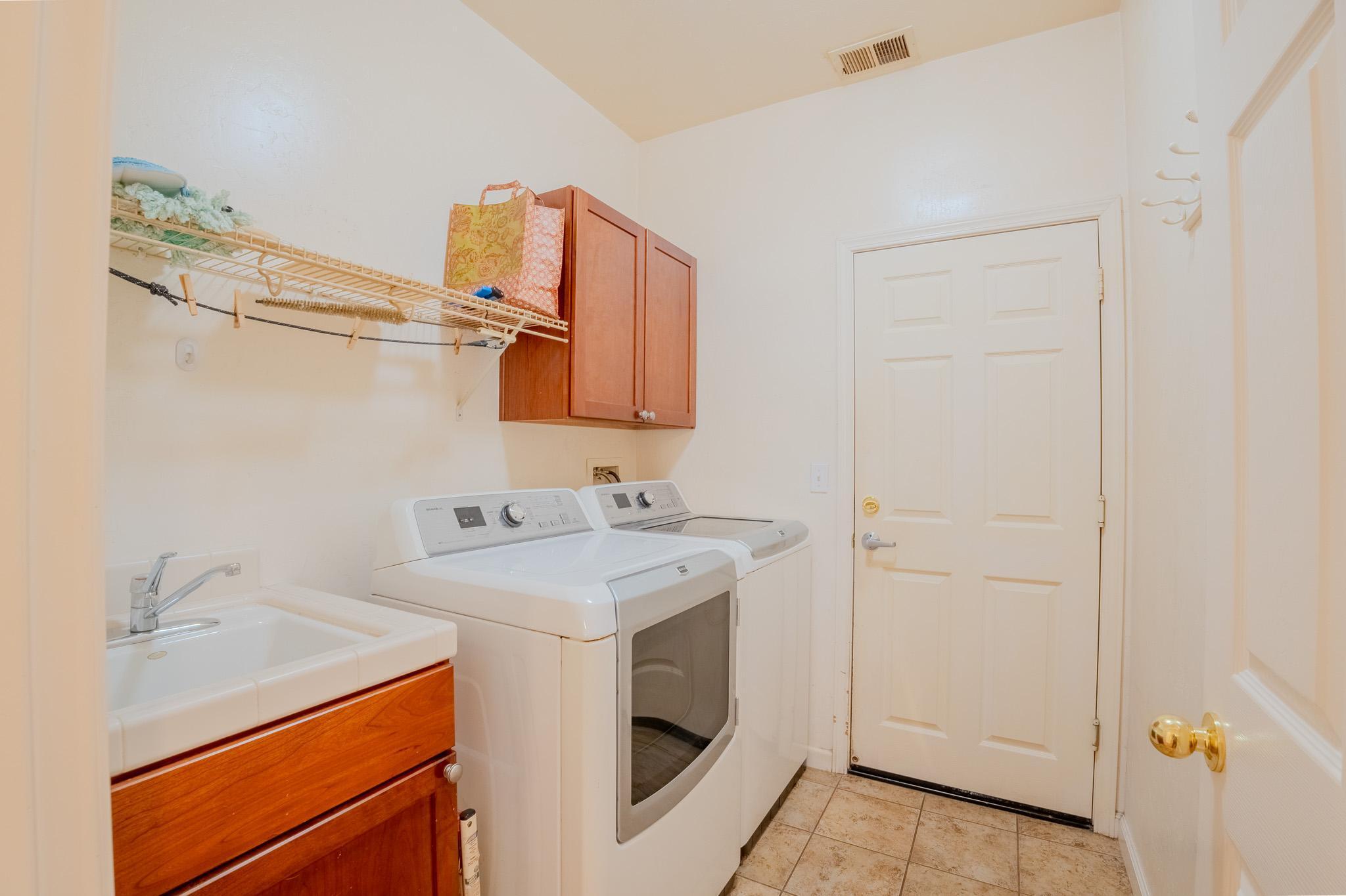 3634 N Jackie St, Visalia, CA 93291