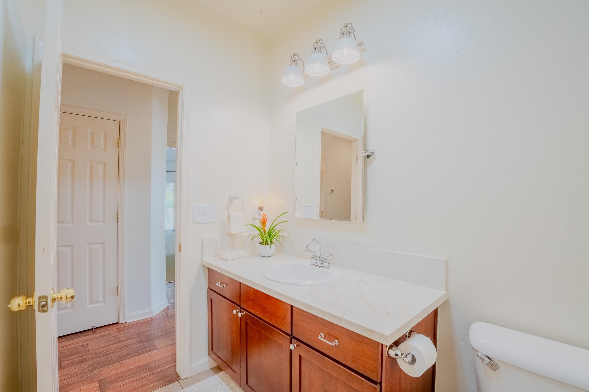 3634 N Jackie St, Visalia, CA 93291