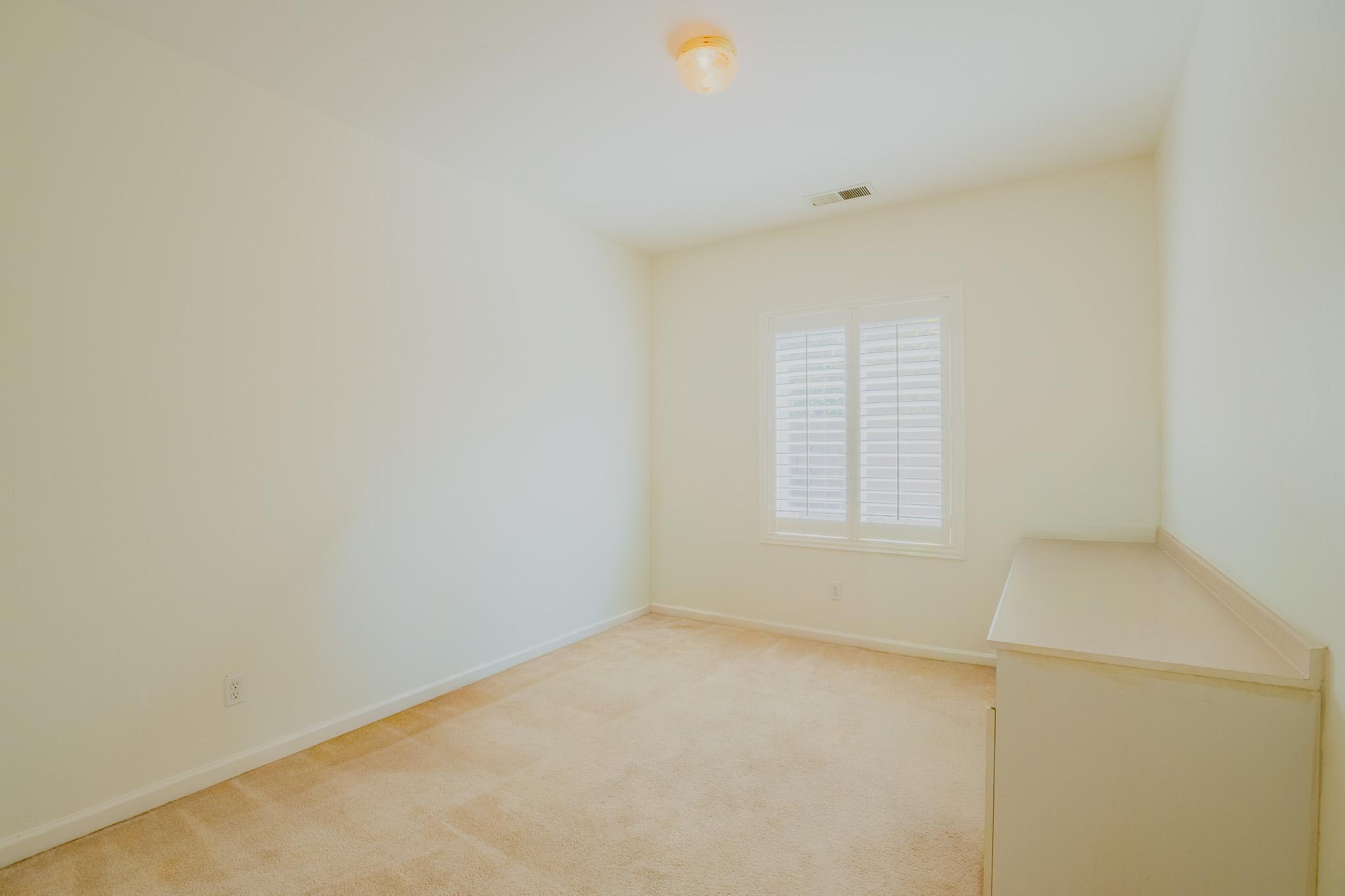 3634 N Jackie St, Visalia, CA 93291