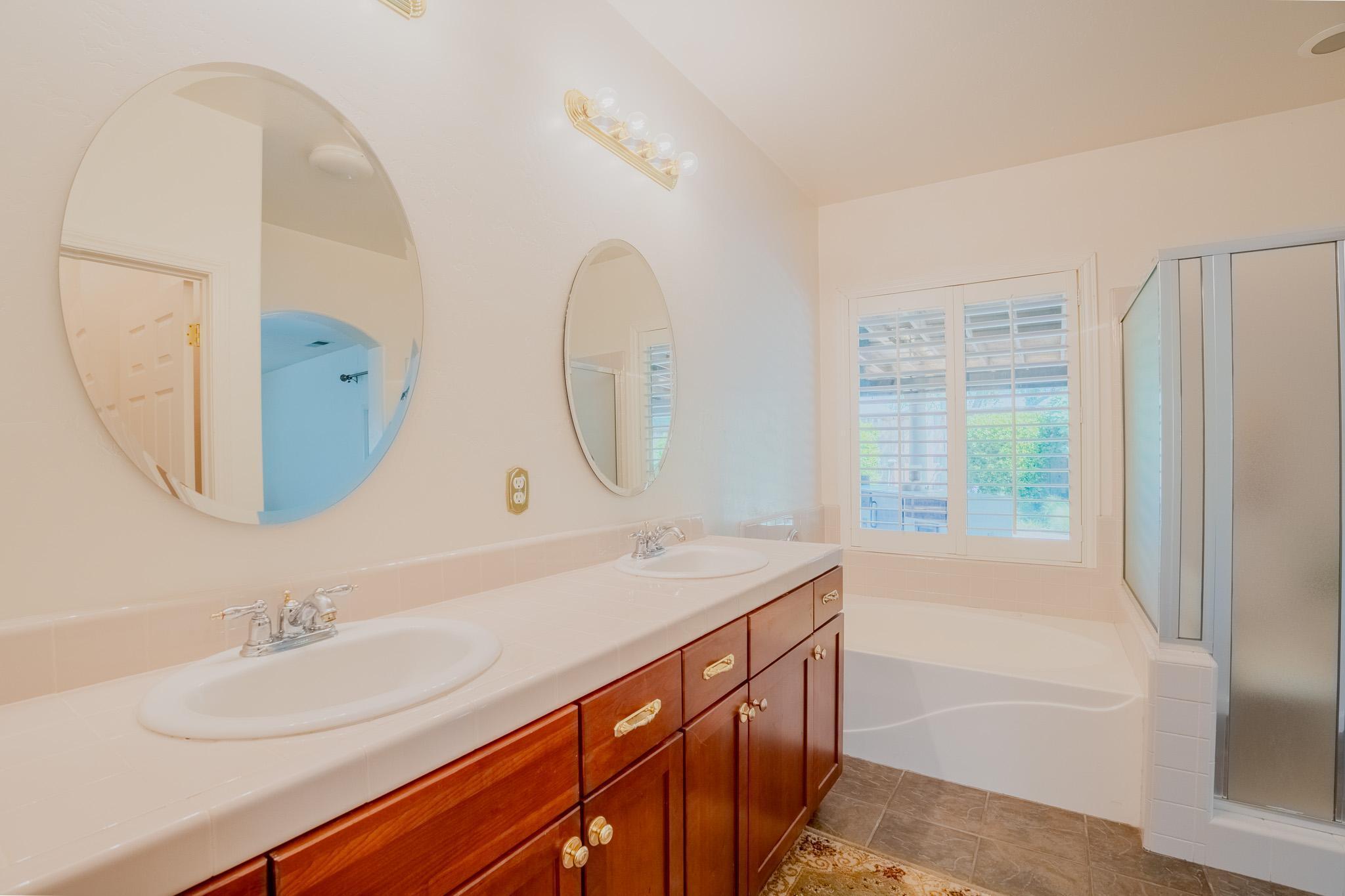 3634 N Jackie St, Visalia, CA 93291