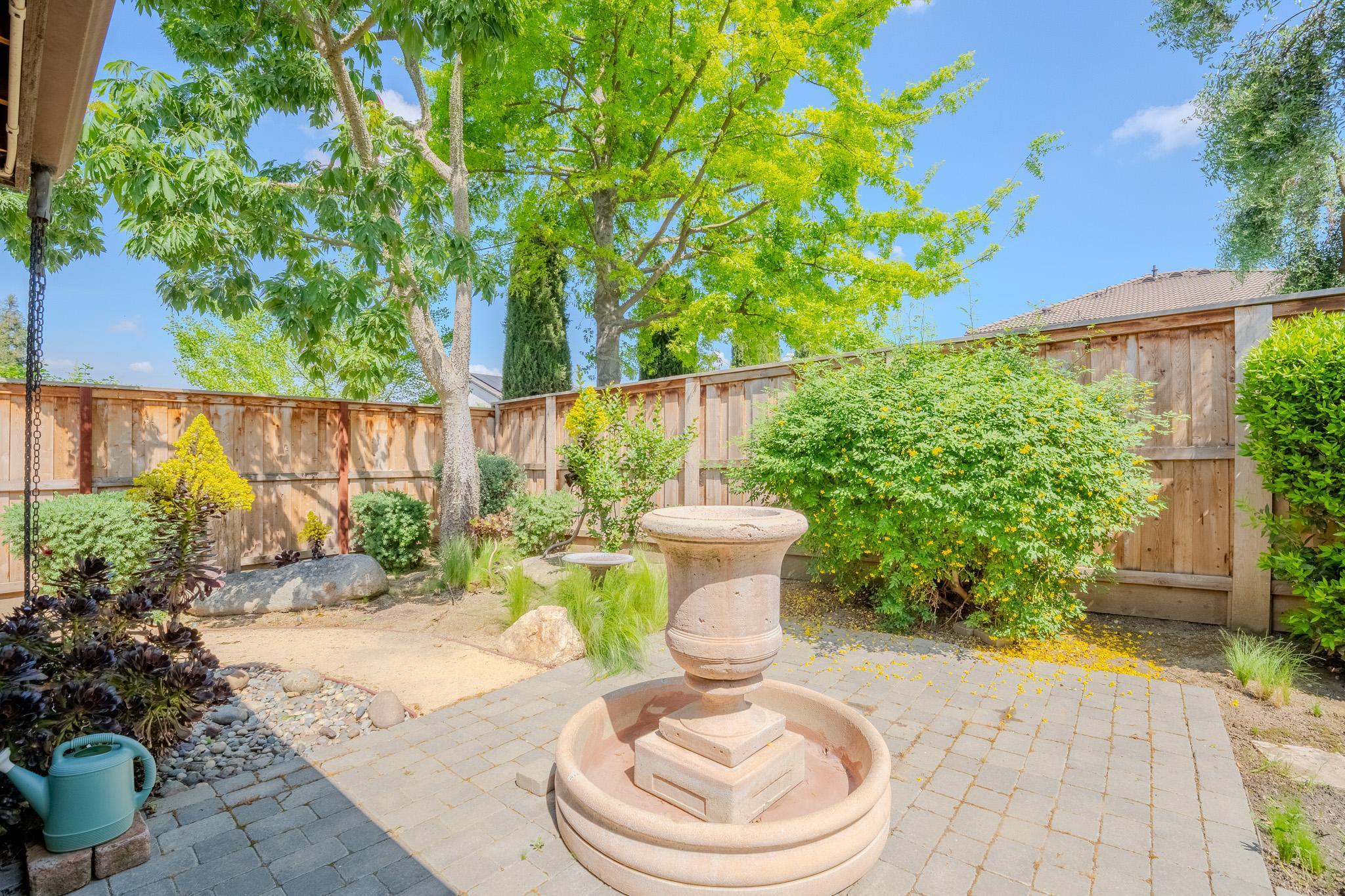 3634 N Jackie St, Visalia, CA 93291