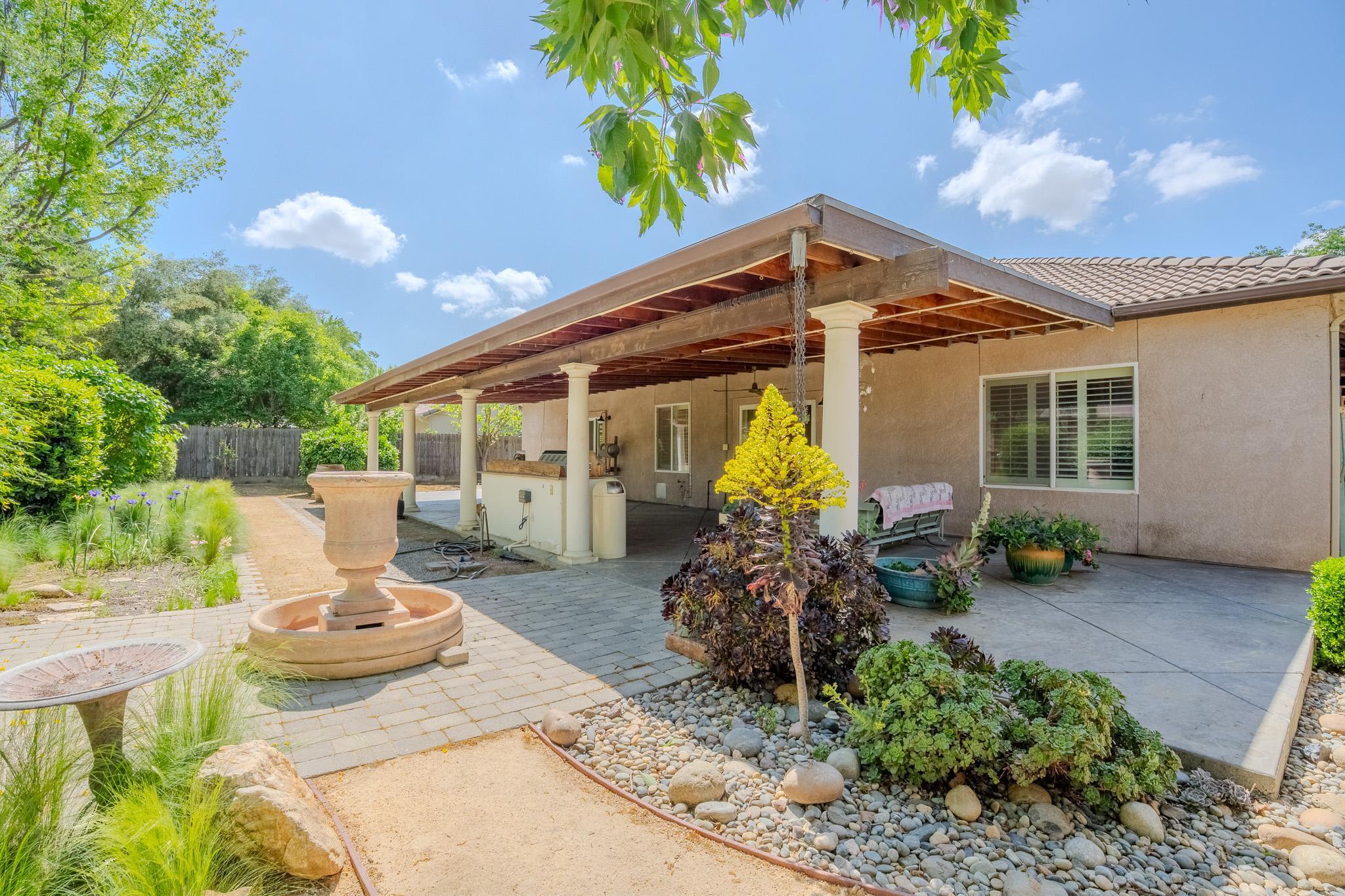 3634 N Jackie St, Visalia, CA 93291