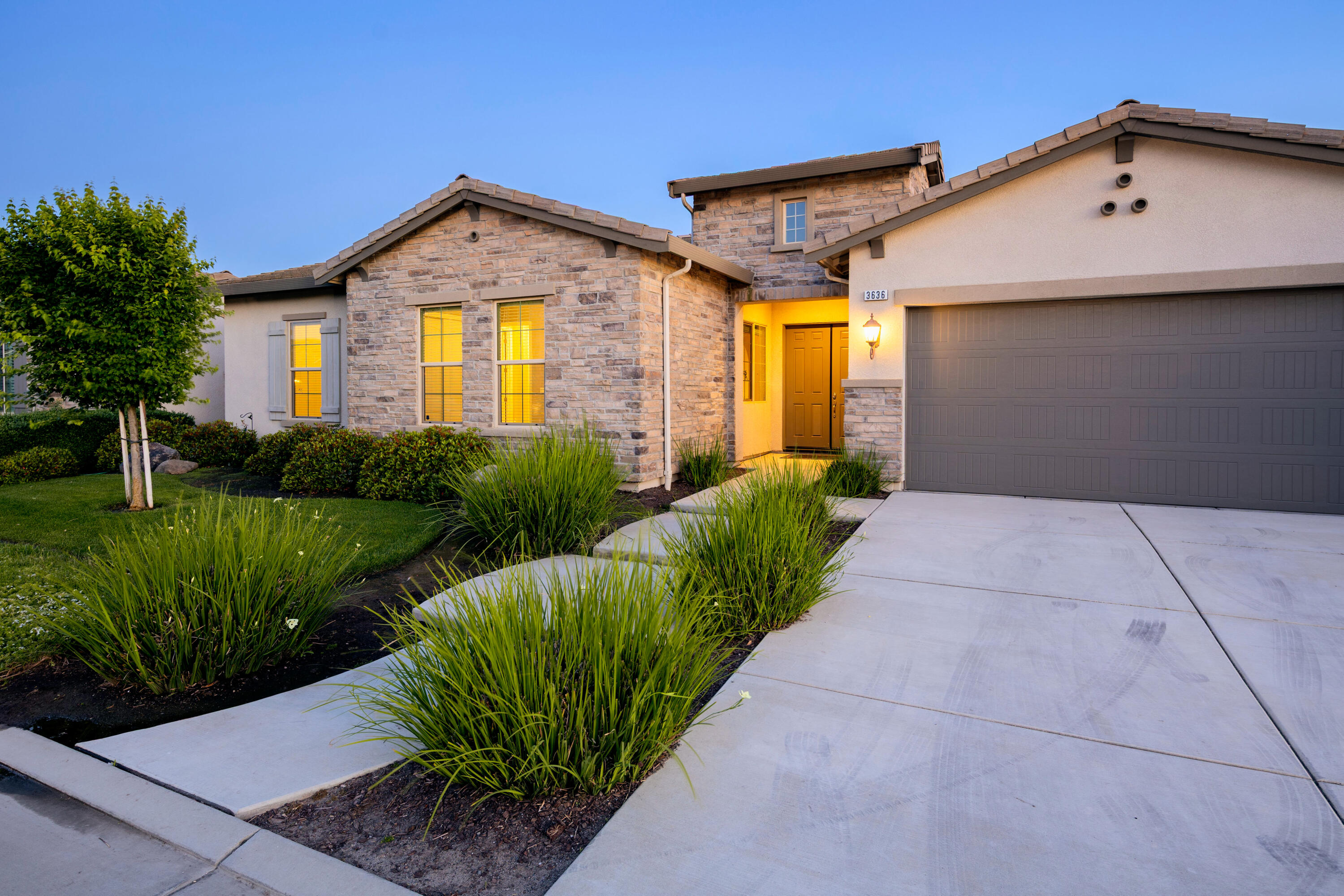 3636 Elberta Cir, Dinuba, CA 93618