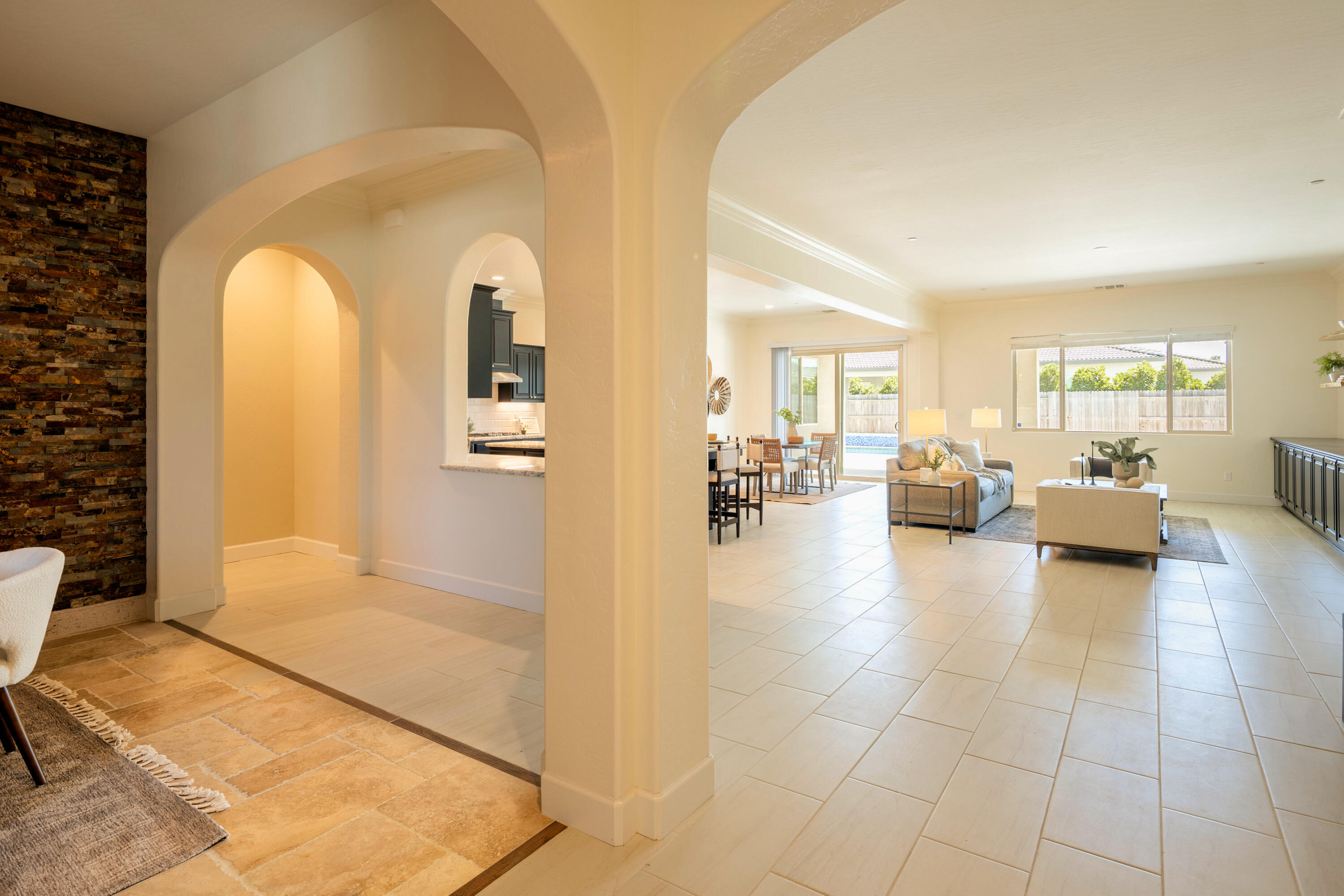 3636 Elberta Cir, Dinuba, CA 93618