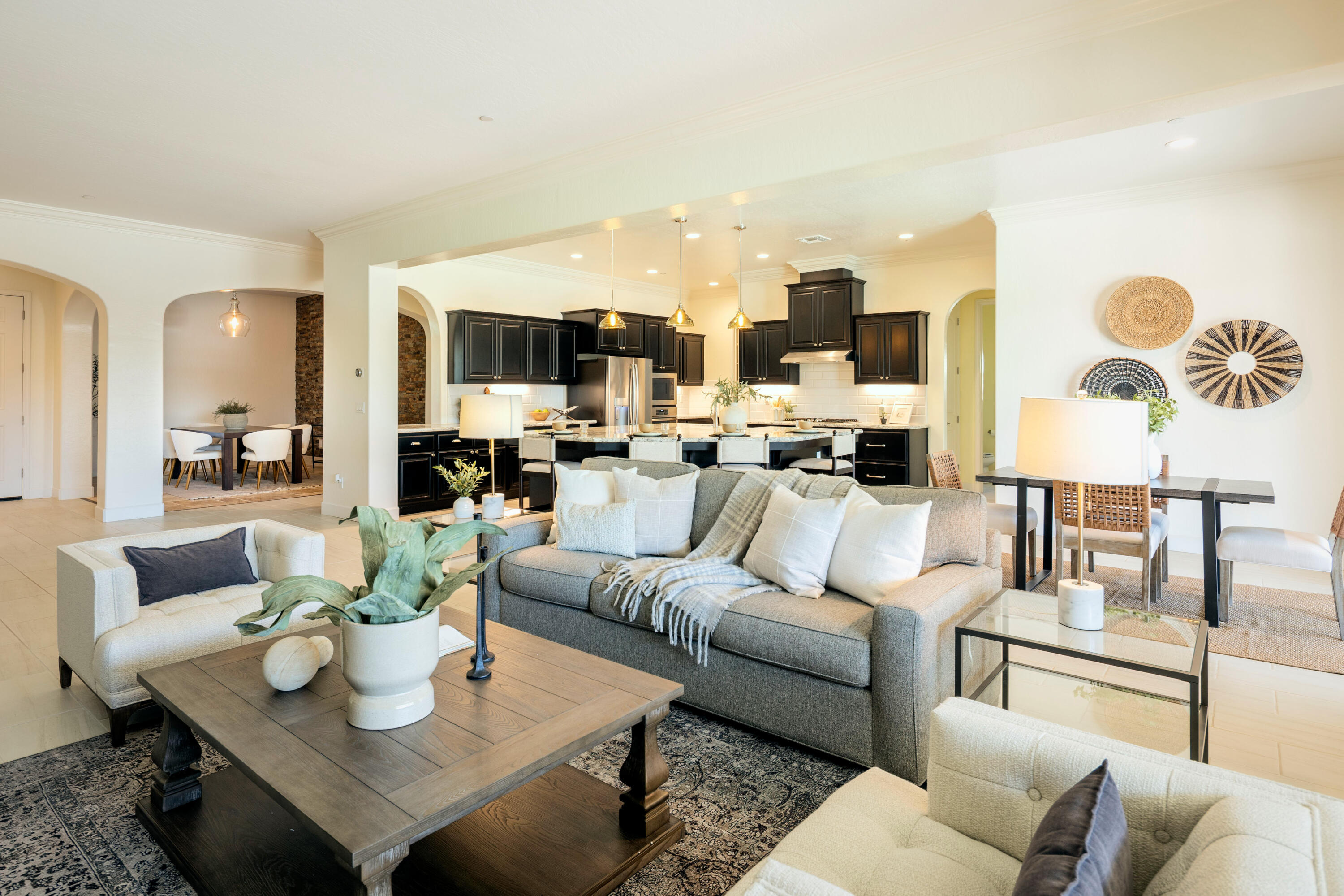 3636 Elberta Cir, Dinuba, CA 93618