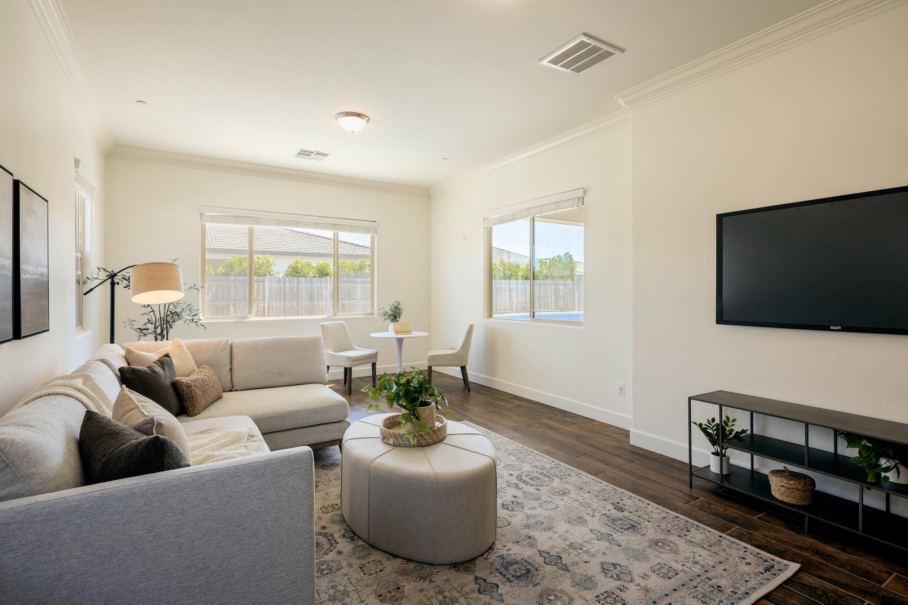 3636 Elberta Cir, Dinuba, CA 93618