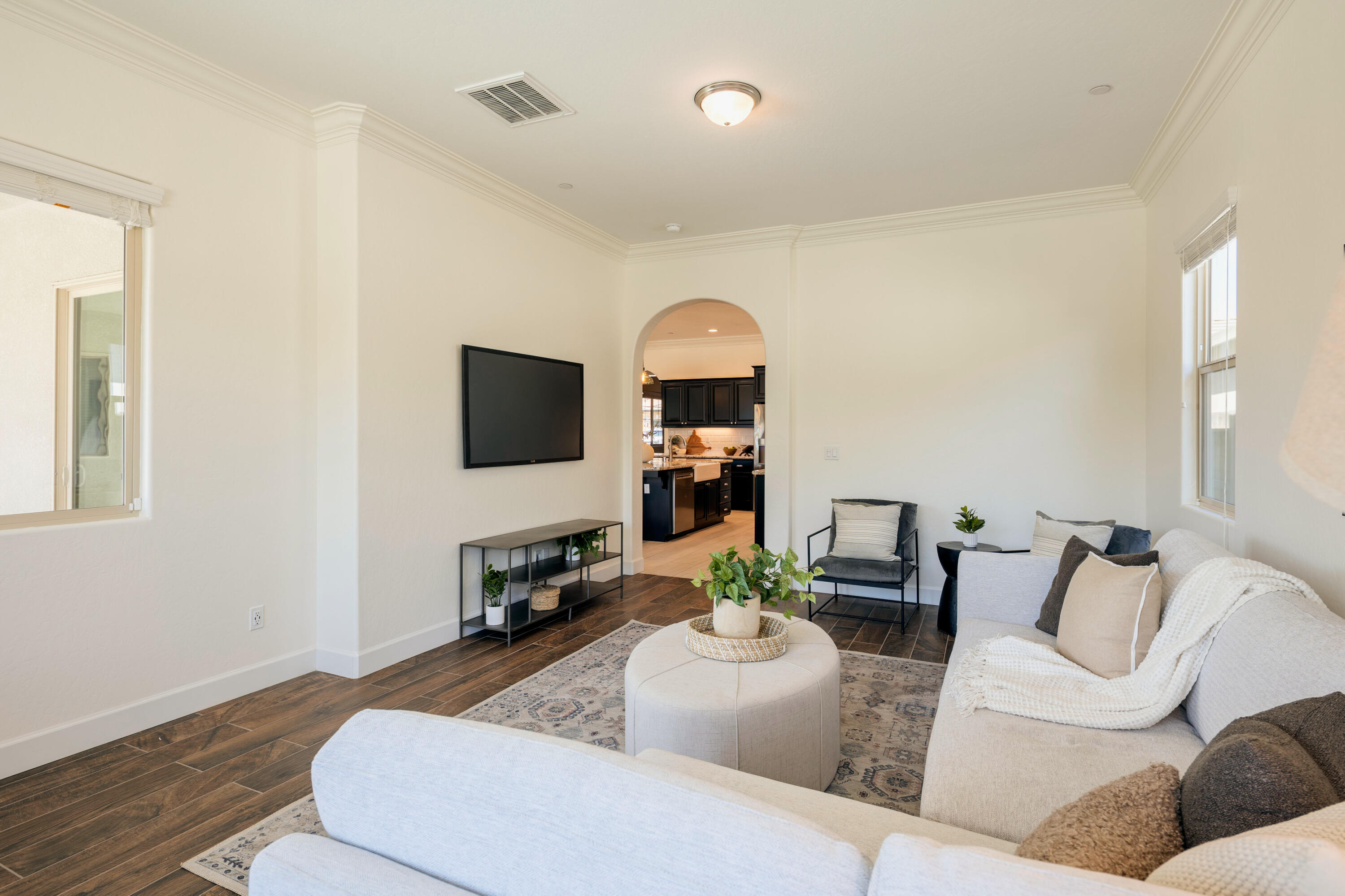 3636 Elberta Cir, Dinuba, CA 93618