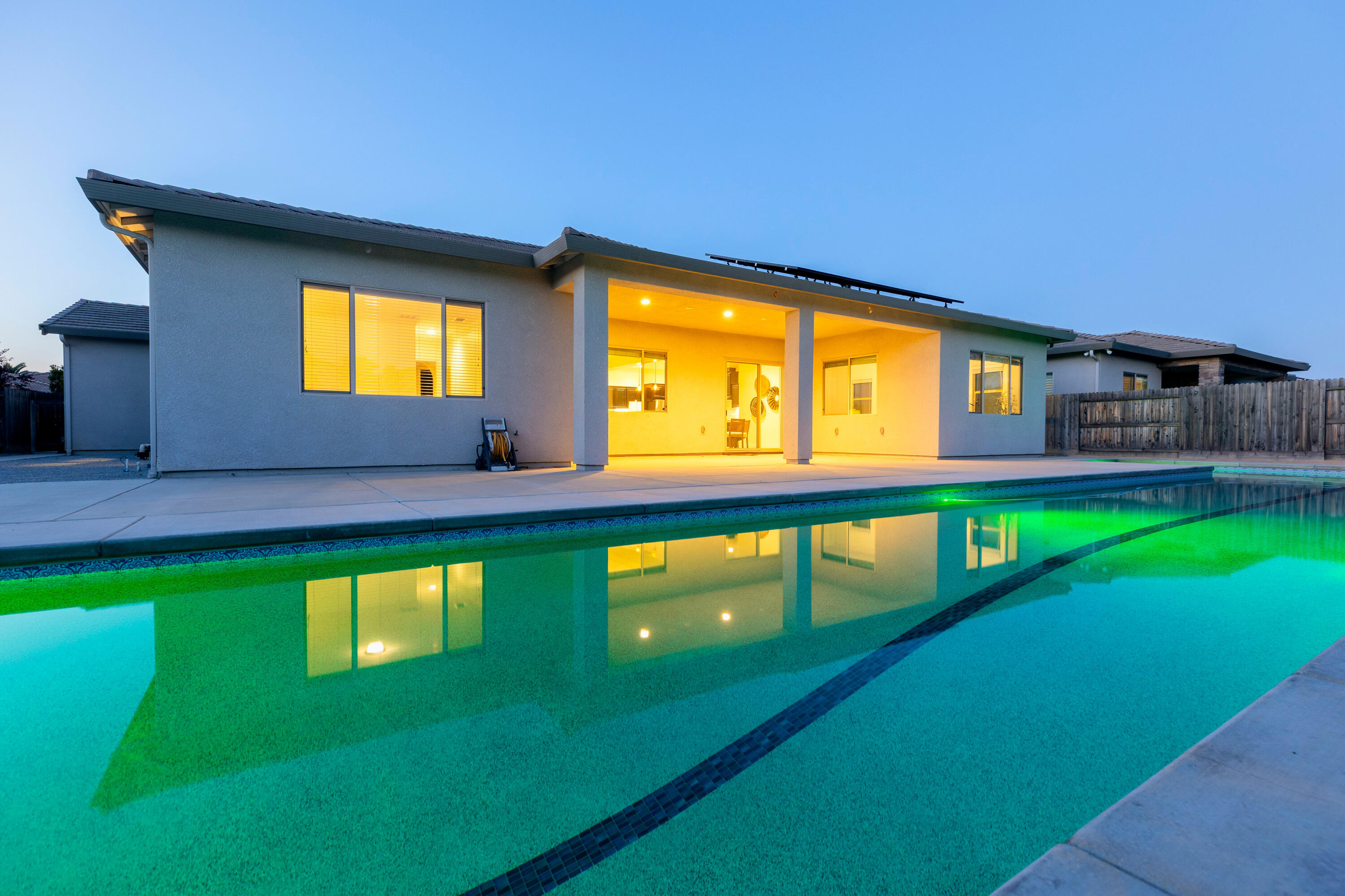 3636 Elberta Cir, Dinuba, CA 93618