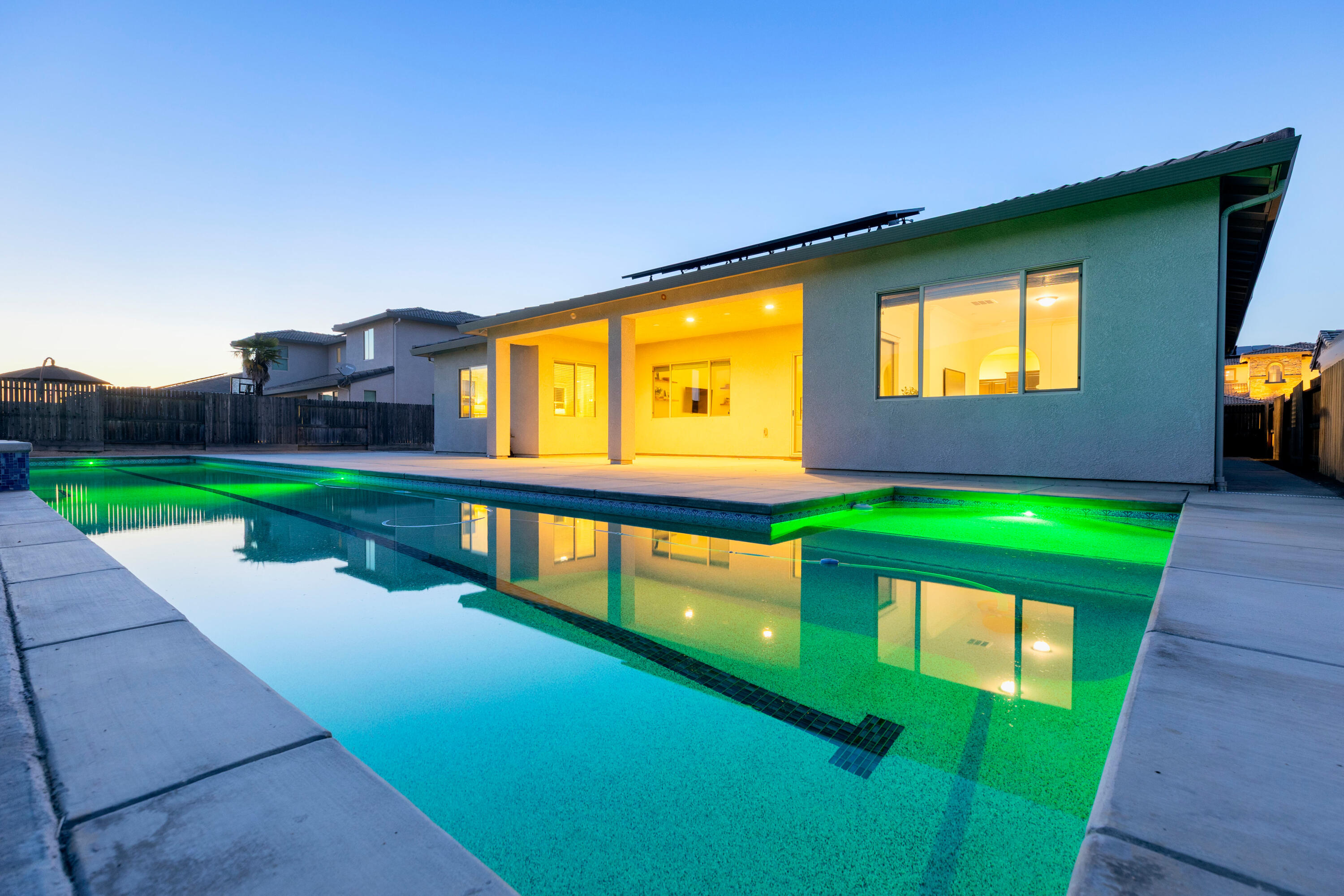 3636 Elberta Cir, Dinuba, CA 93618