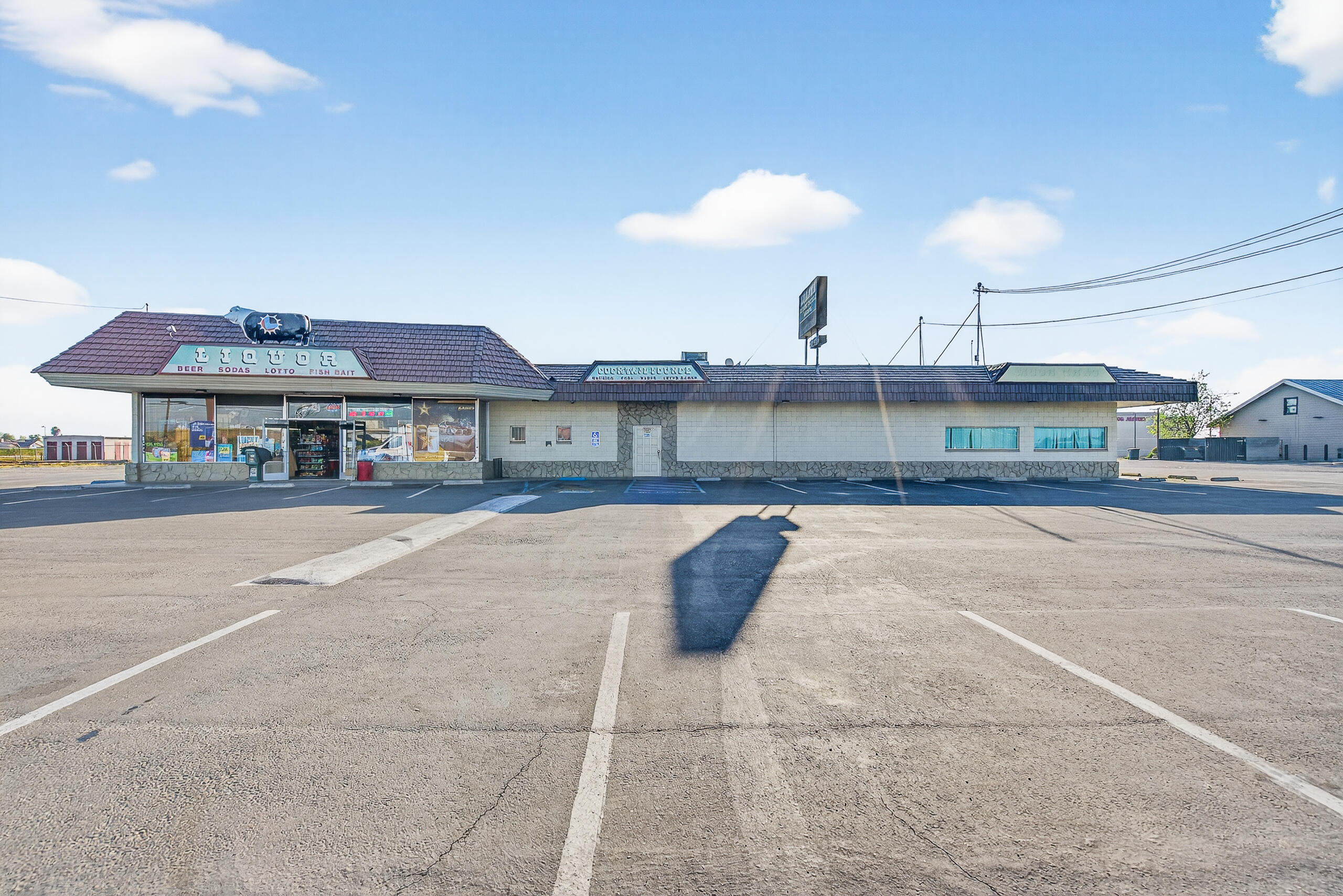 44 N 19 1/2 Ave, Lemoore, CA 93245