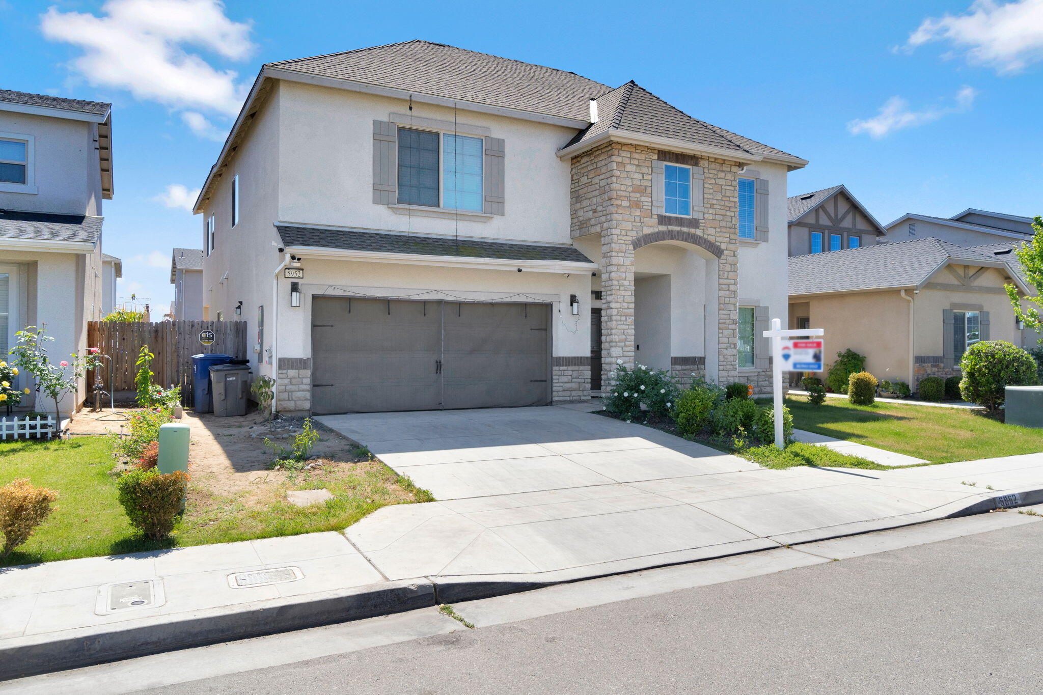 5952 E Truman Ave, Fresno, CA 93727