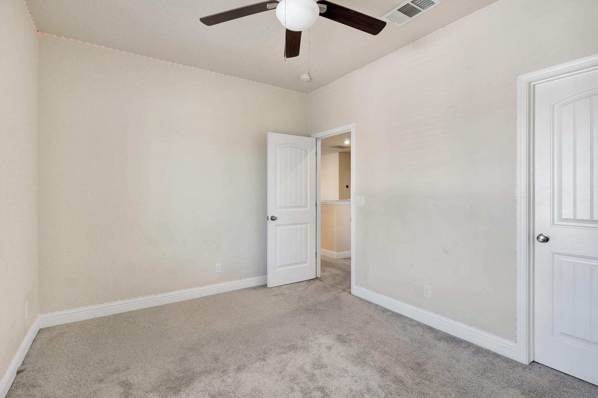 5952 E Truman Ave, Fresno, CA 93727