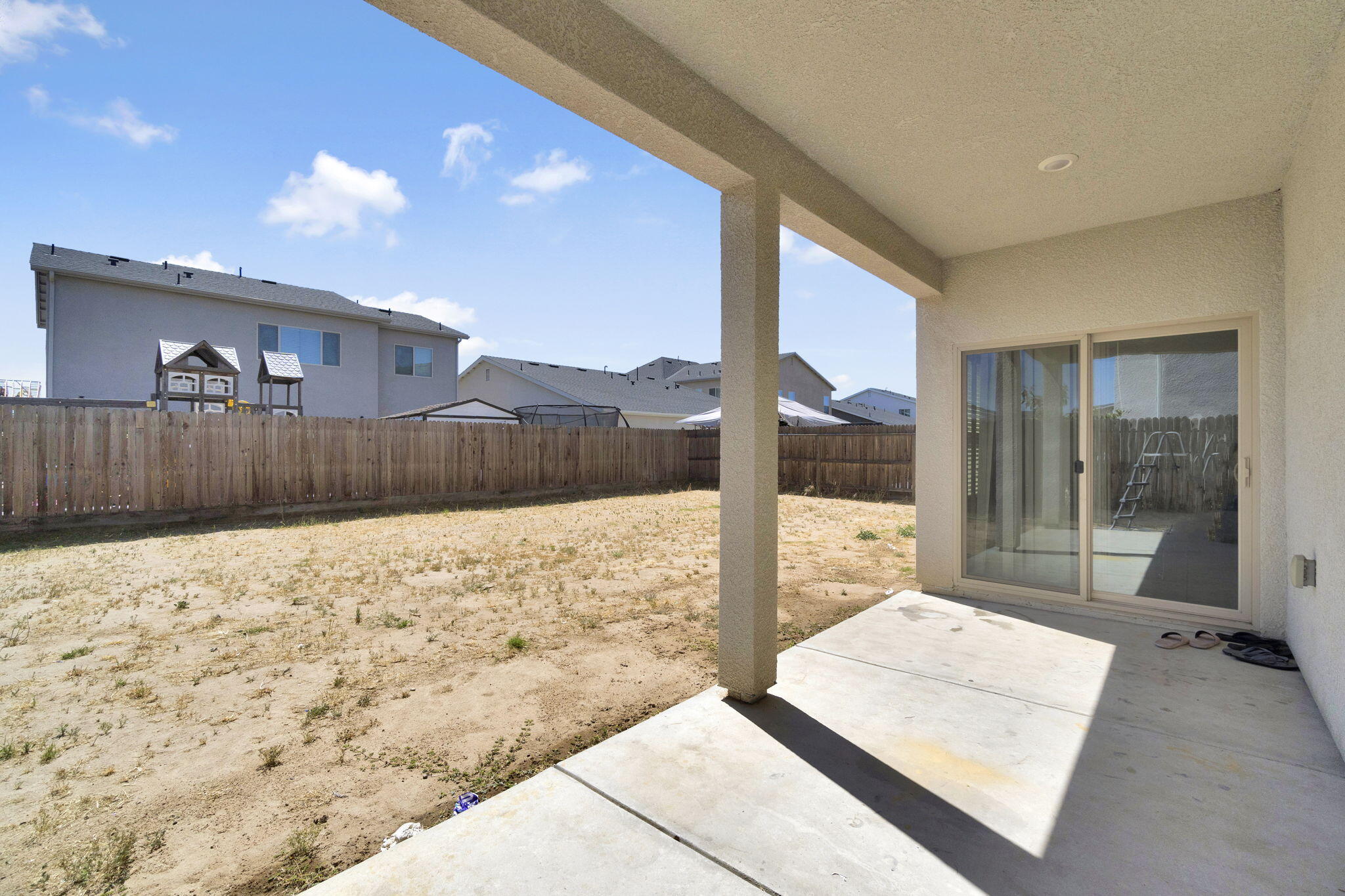 5952 E Truman Ave, Fresno, CA 93727