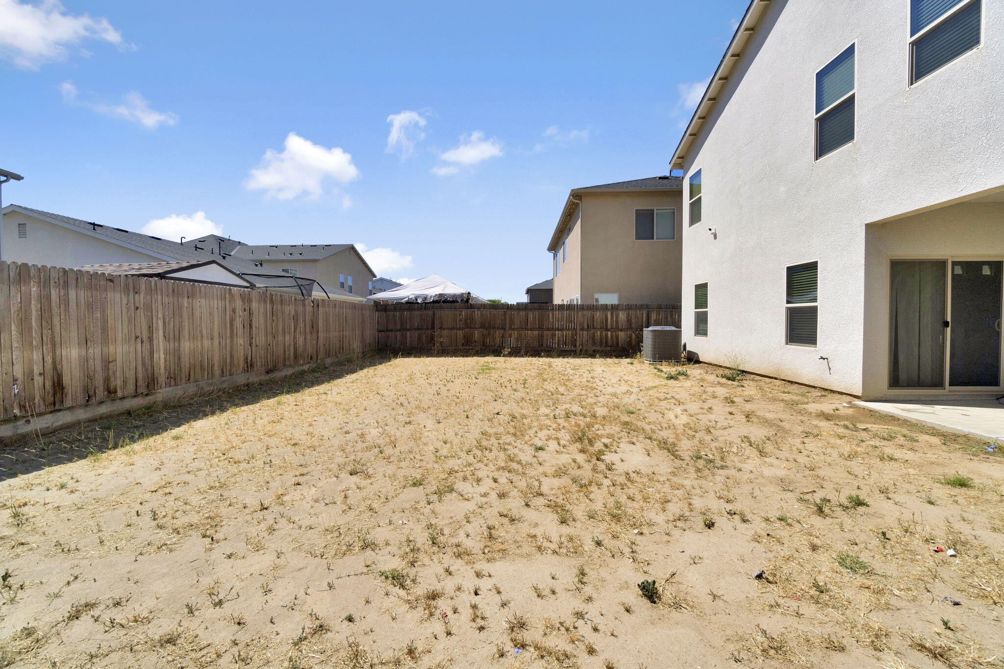 5952 E Truman Ave, Fresno, CA 93727